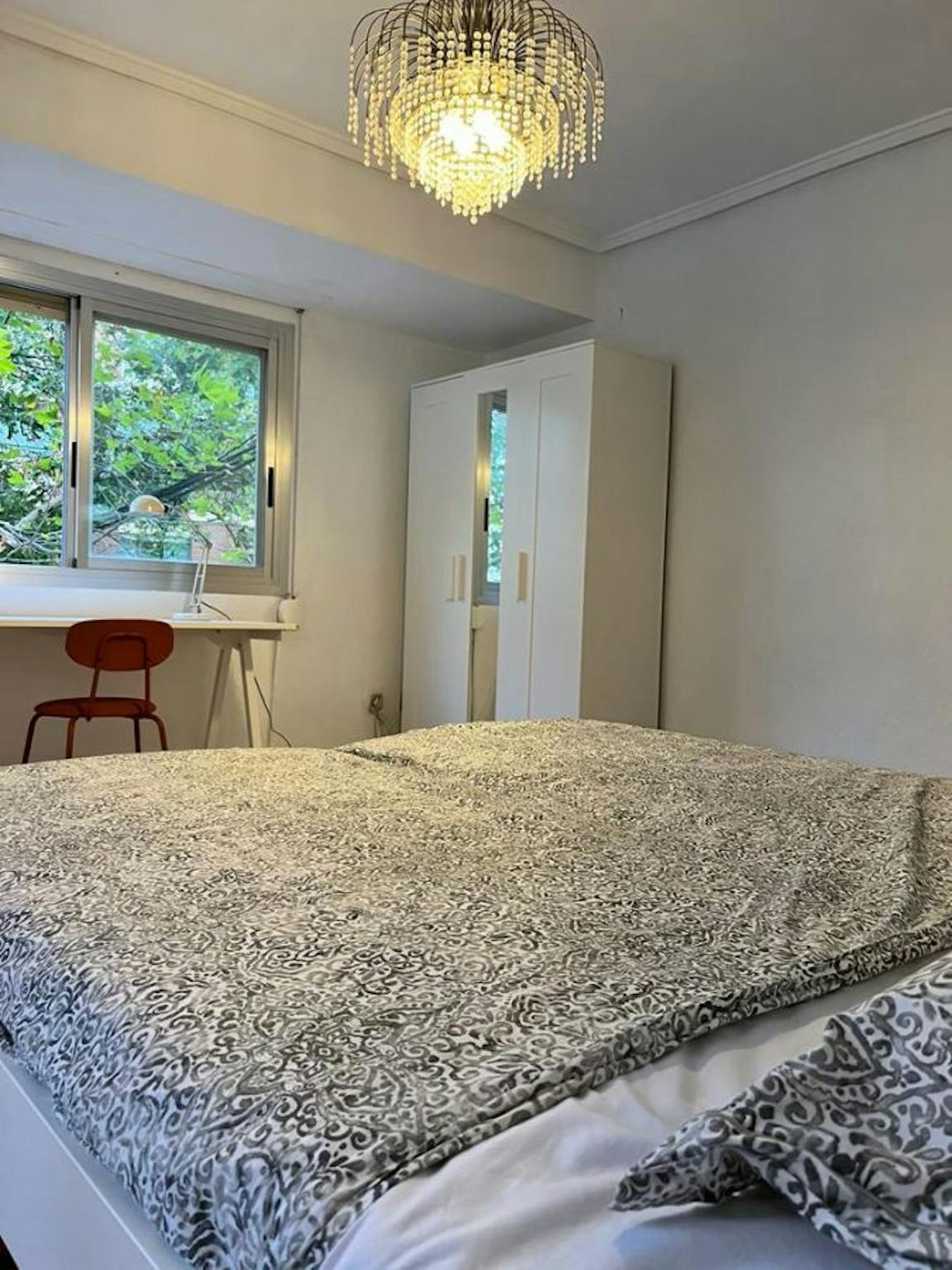 Plaça Nova de l'Església, Valencia preview