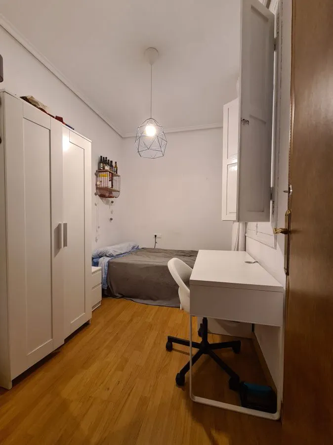 Private room in Carrer de Matias Perelló, Valencia (1627380) ROOM 1