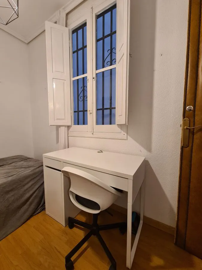 Private room in Carrer de Matias Perelló, Valencia (1627380) ROOM