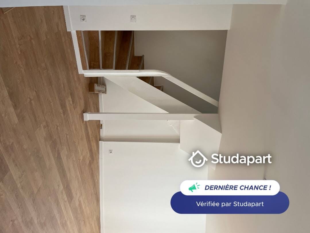 Apartment for rent on Place Anne Marie Barnoud, Saint-Genis-Laval