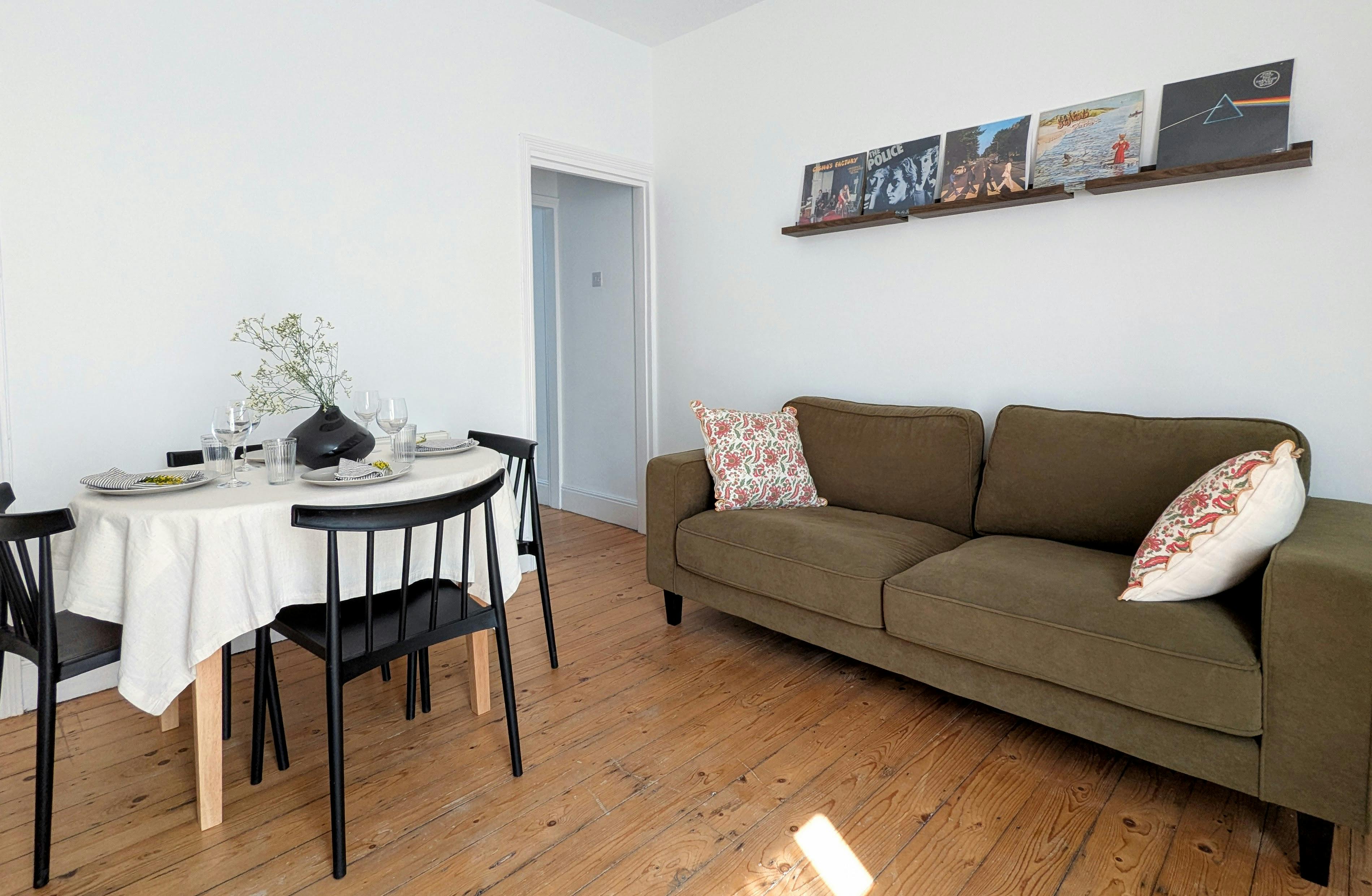 Дом сдается в аренду за 2 500 £ в месяц в Coventry, Melbourne Road