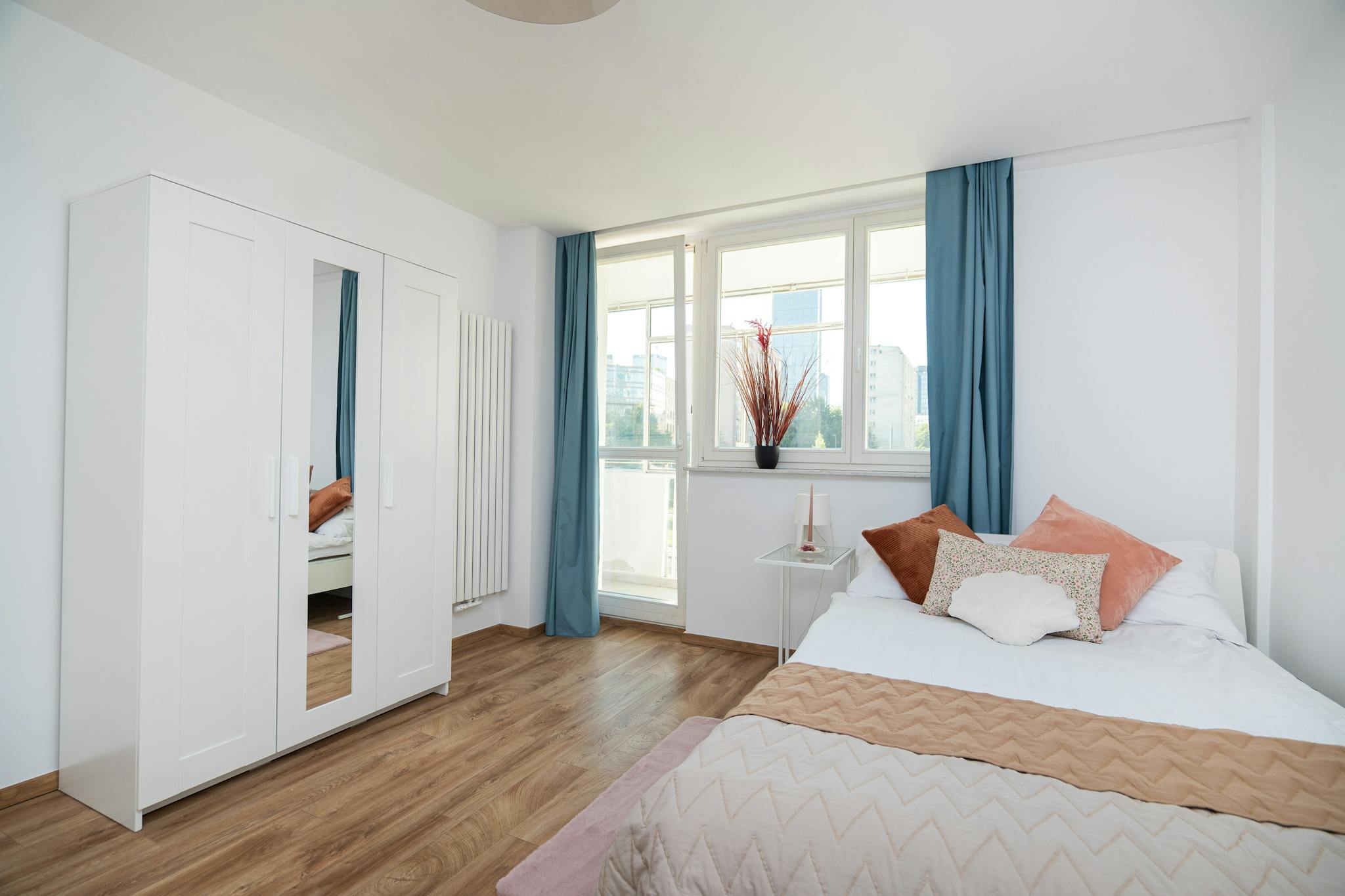 Prosta, Warsaw preview