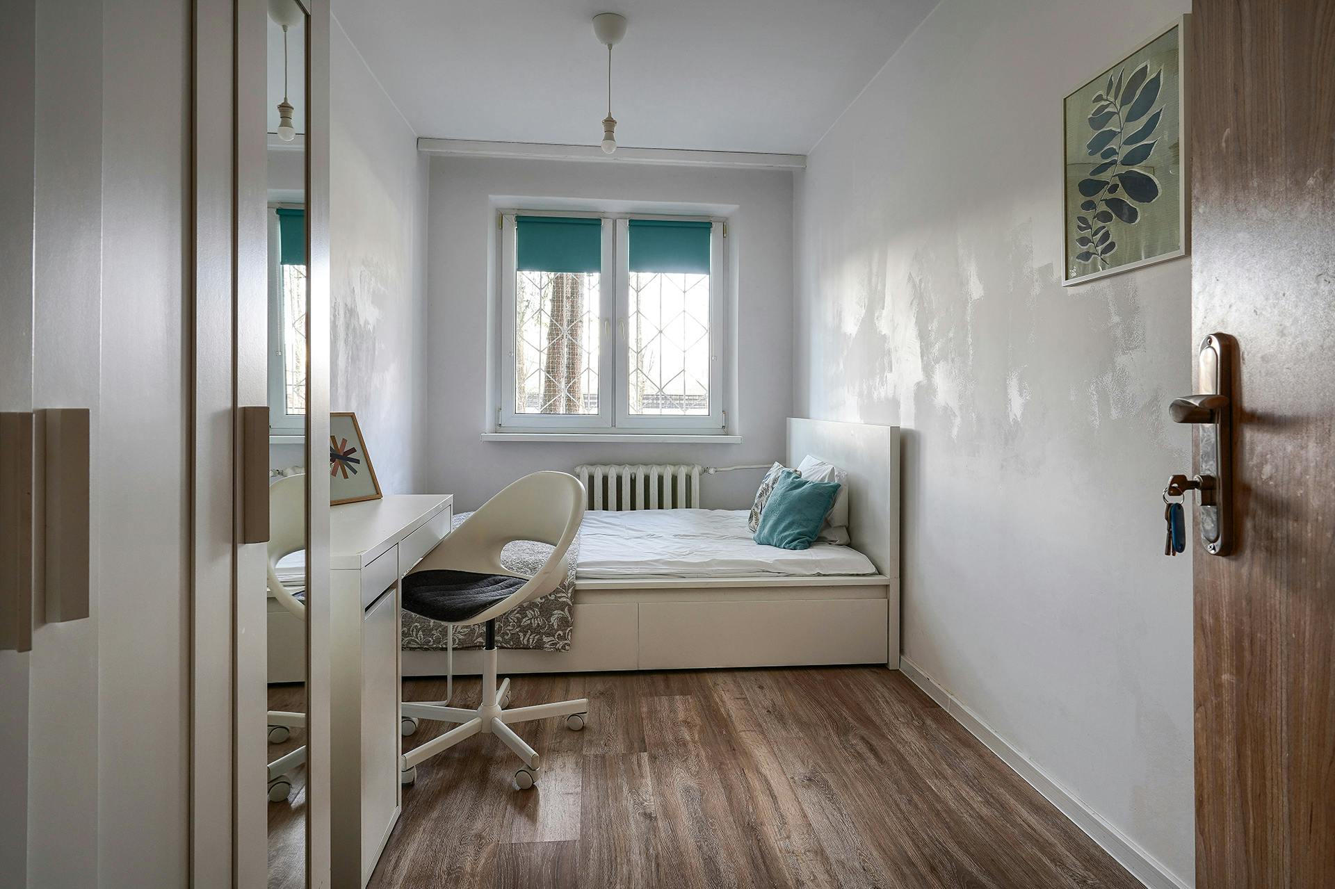 Private room for rent for PLN 2,100 per month in Warsaw, Puszczyka