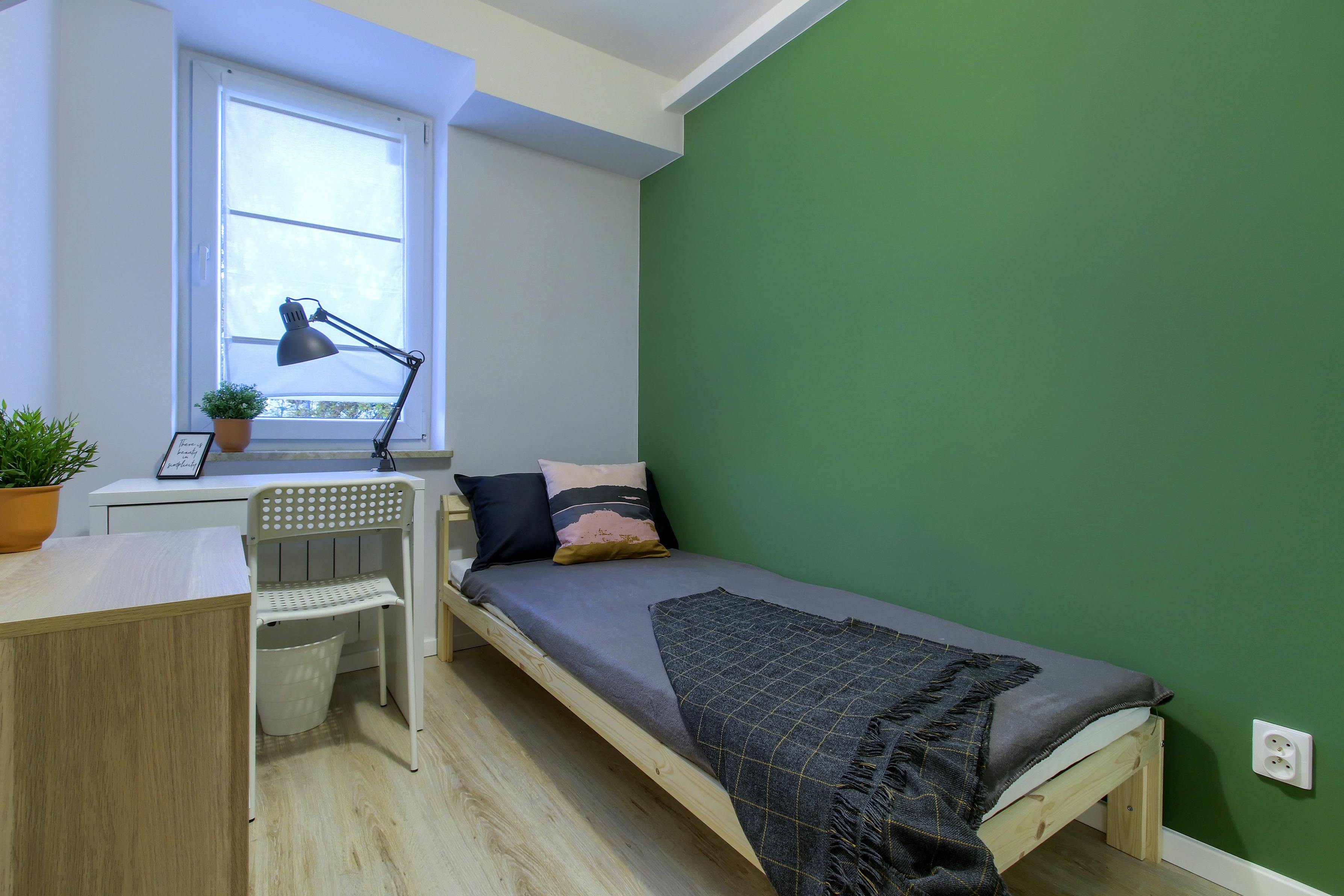 Private room for rent for PLN 1,800 per month in Warsaw, Tadeusza Rechniewskiego