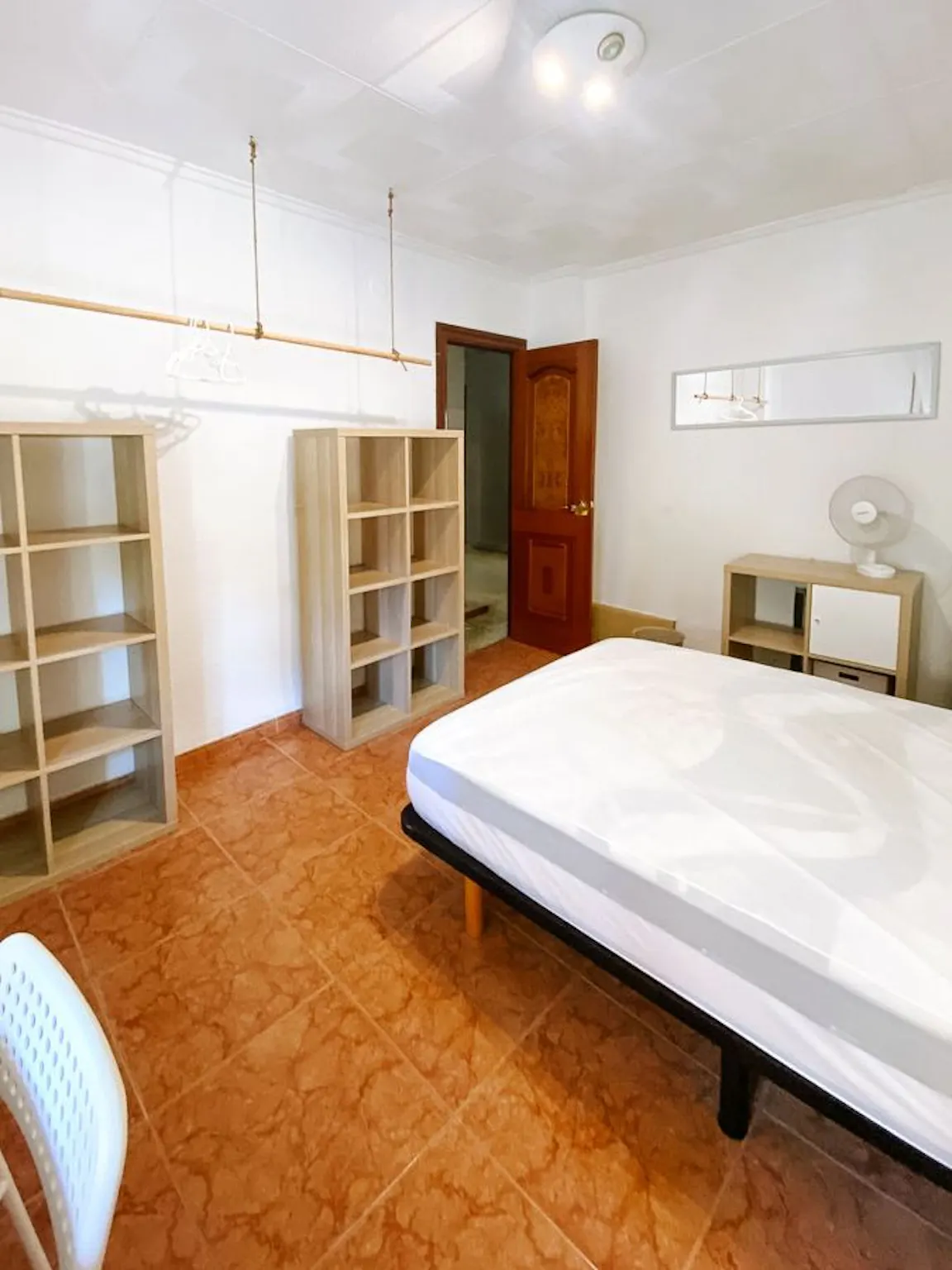 Carrer Pintor José Mongrell, Valencia preview