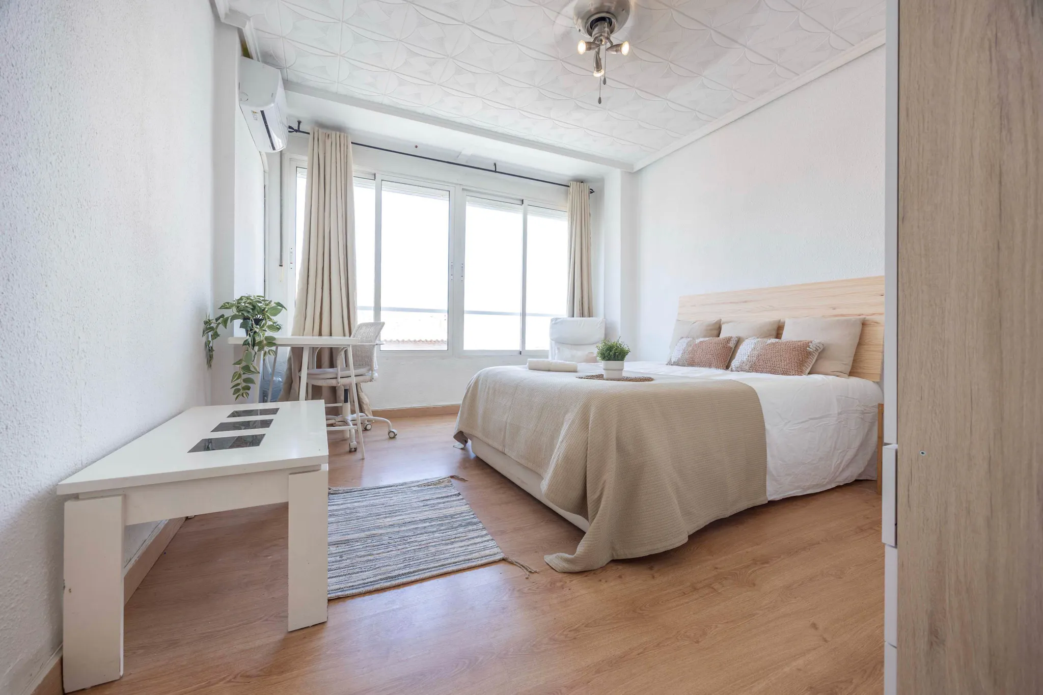 Carrer de Mistral, Valencia preview