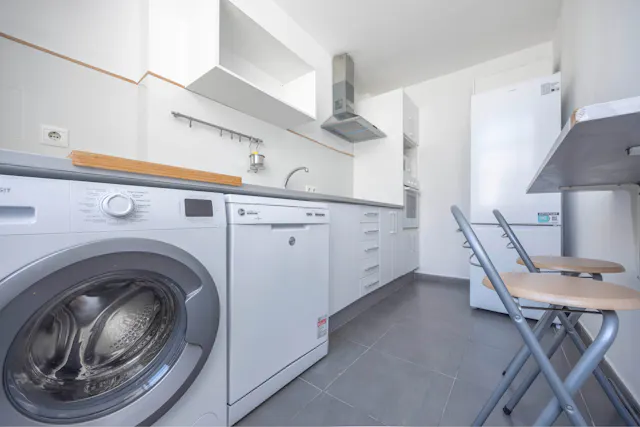 Private room in Carrer de Mistral, Valencia (1627740) room image 7