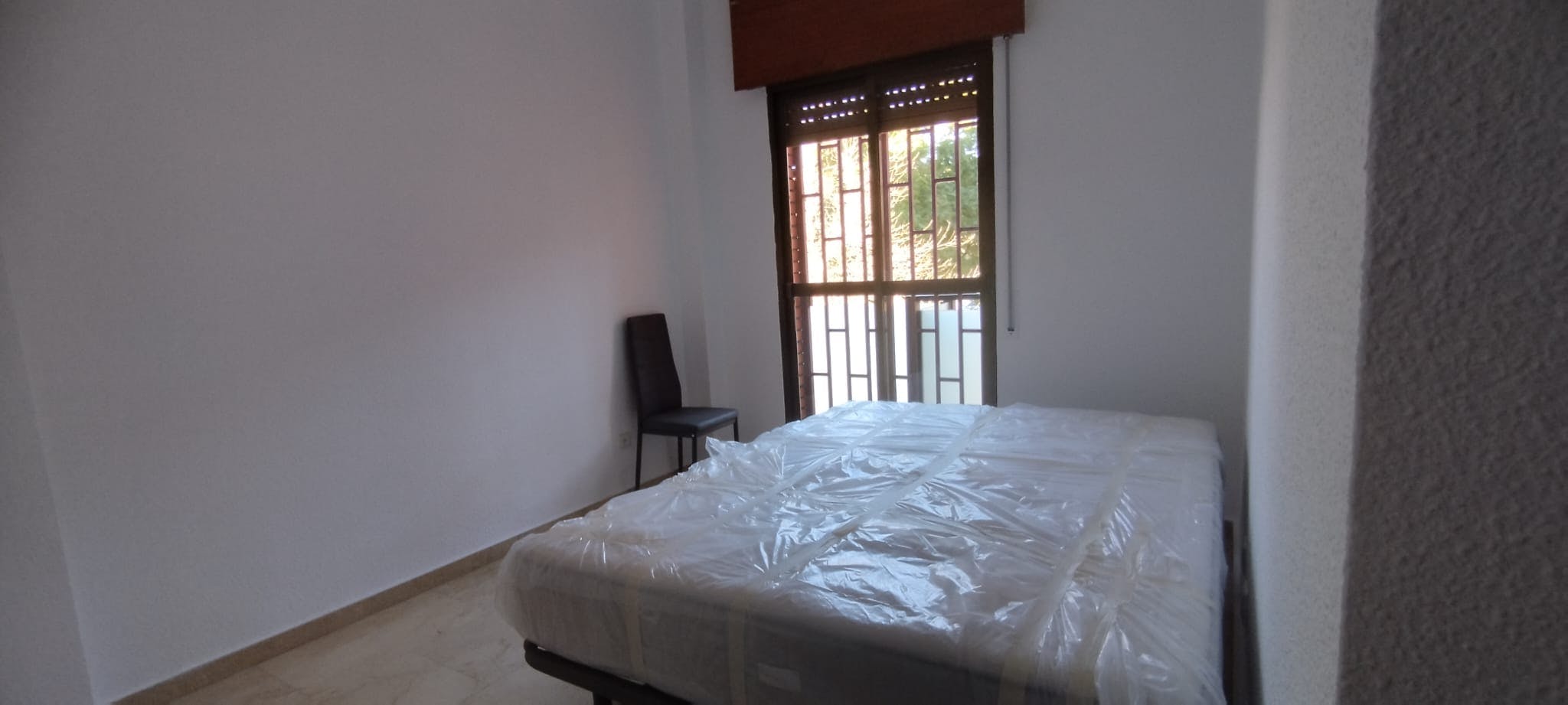 Chambre privée à louer pour 320 €/mois à Córdoba, Avenida de Manolete