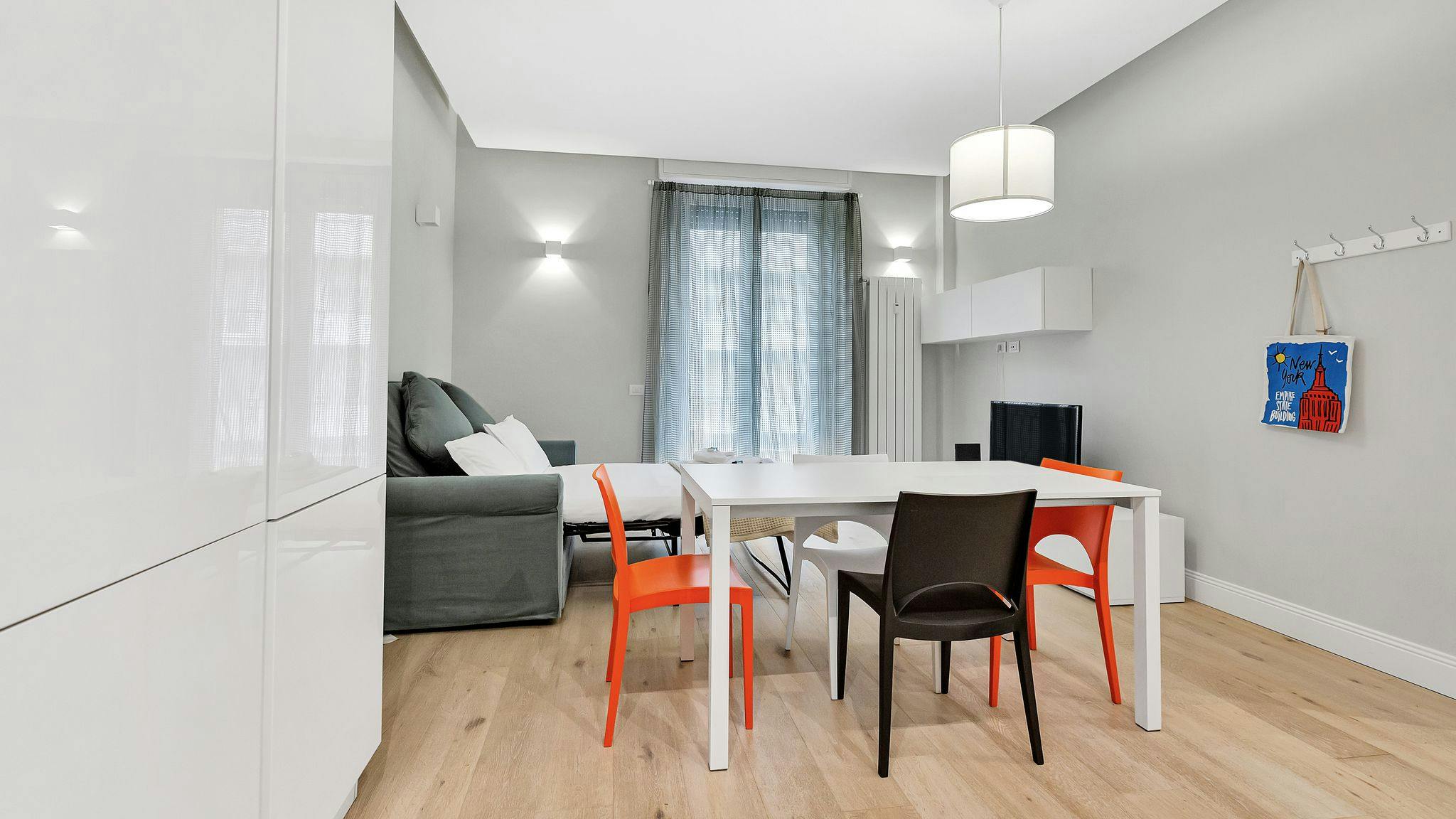 Apartment for rent for €1 per month in Milan, Via Roberto Lepetit
