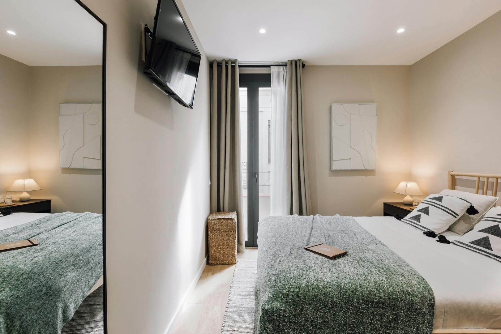 preview gallery tile