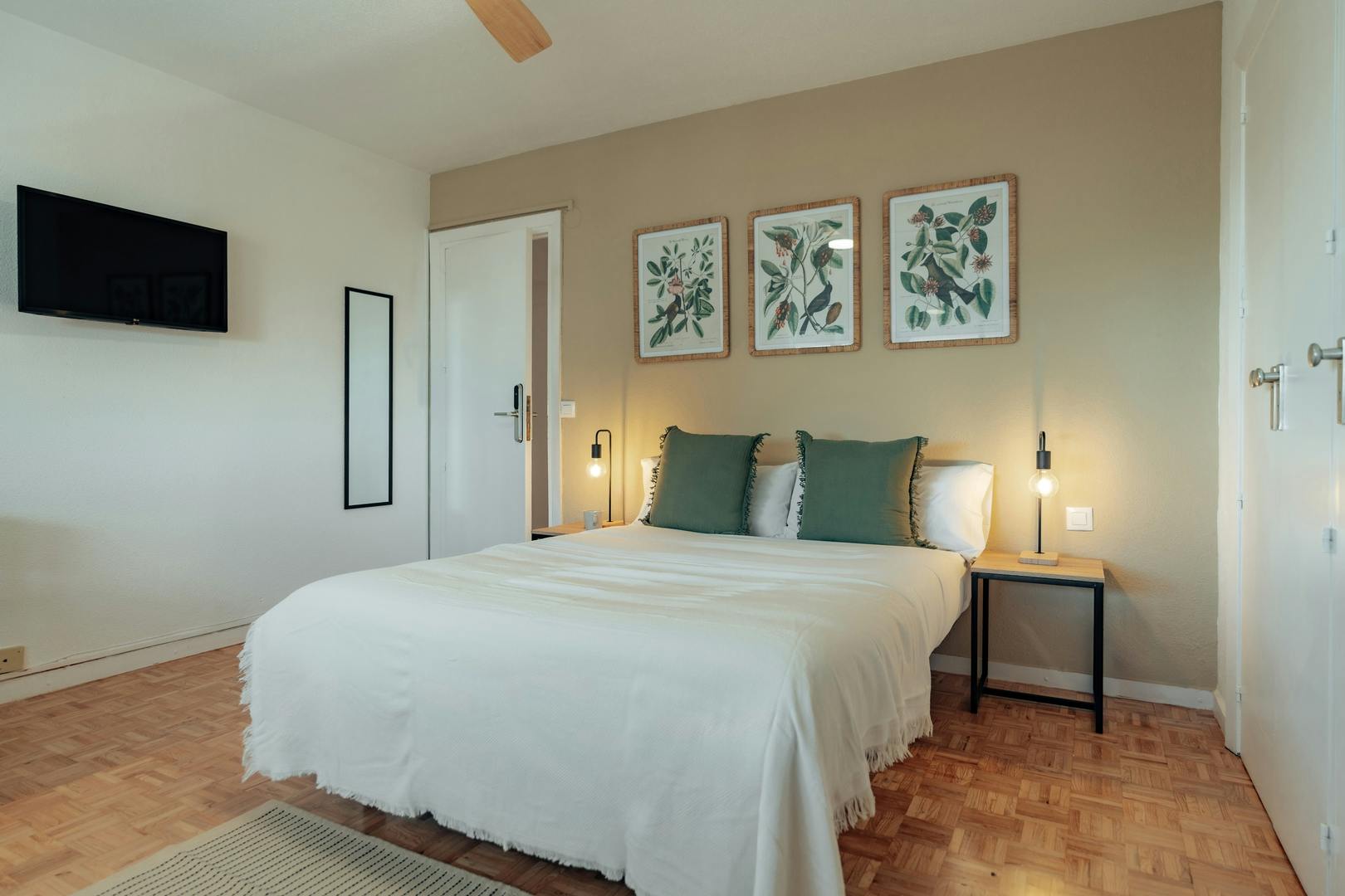 preview gallery tile