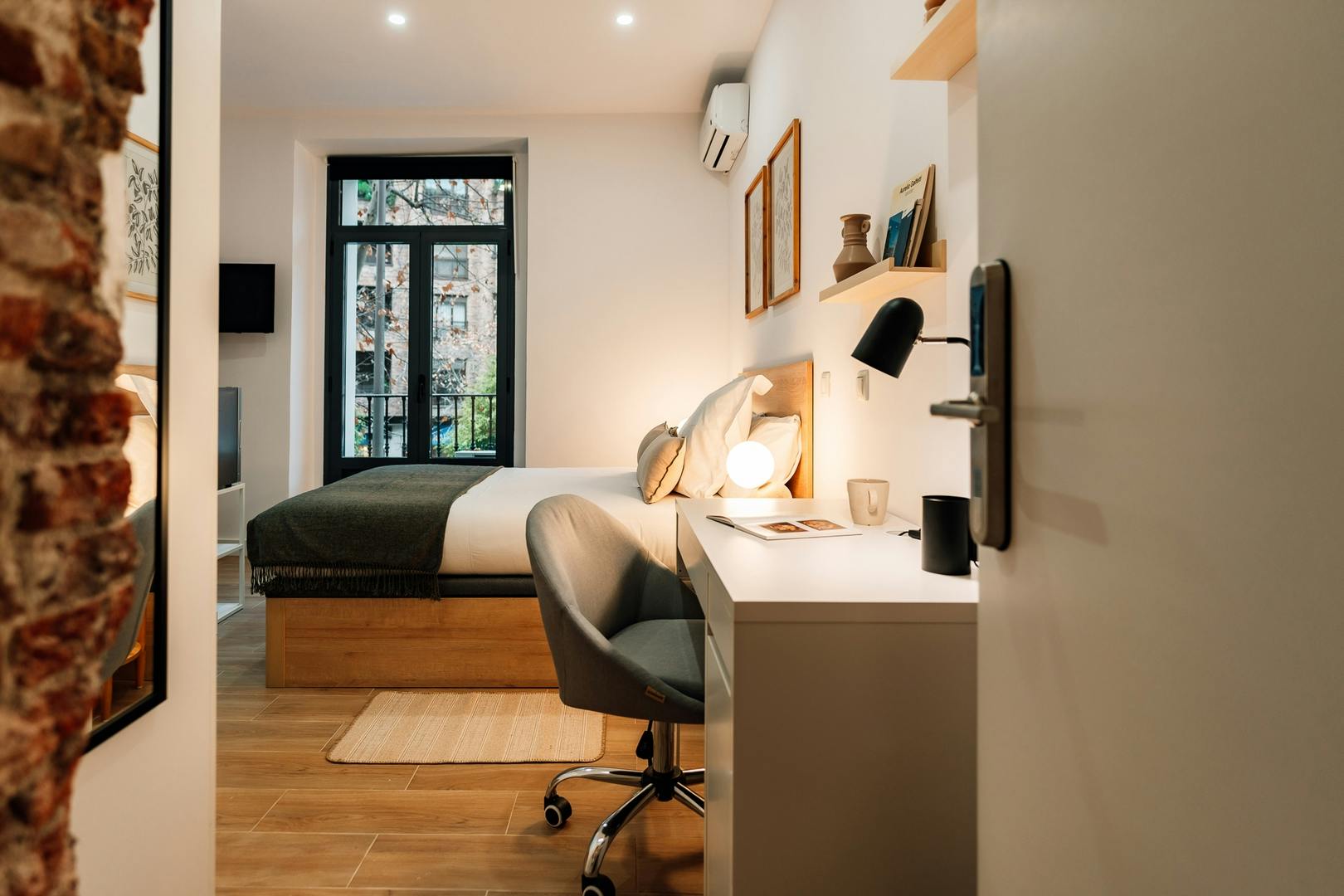 preview gallery tile