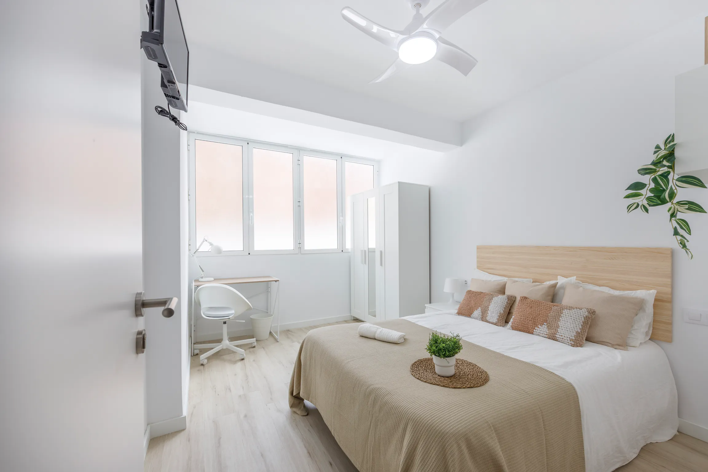 5-Bedroom Apartment in Carrer de Campoamor, Valencia (1628267) ROOM 4