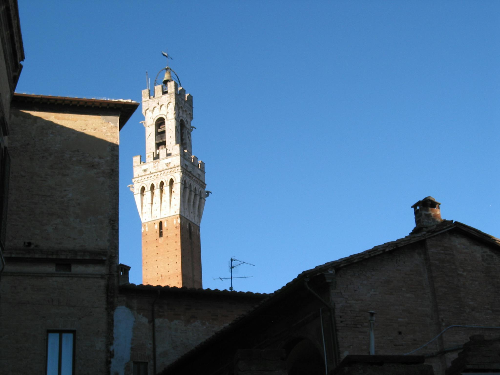 Vicolo di San Salvatore, Siena preview