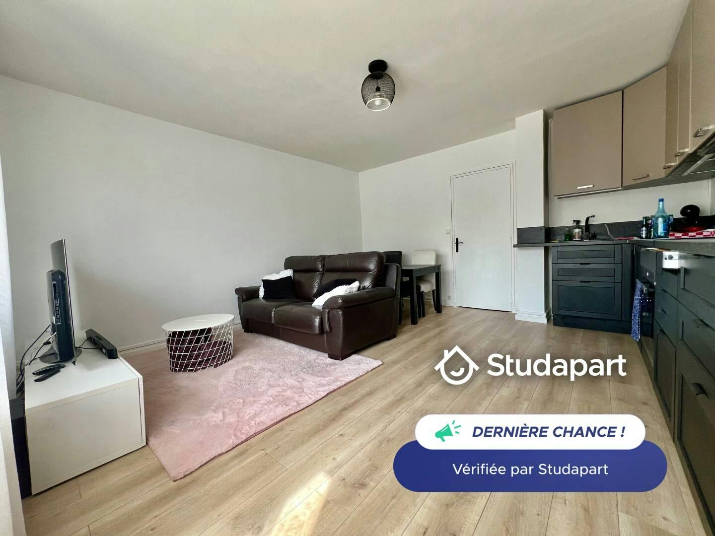 Wohnung zu mieten für 945 € pro Monat in Reims, Boulevard Paul Doumer