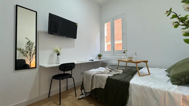 Private room in Calle de Caravaca, Madrid (1628374) room image 2