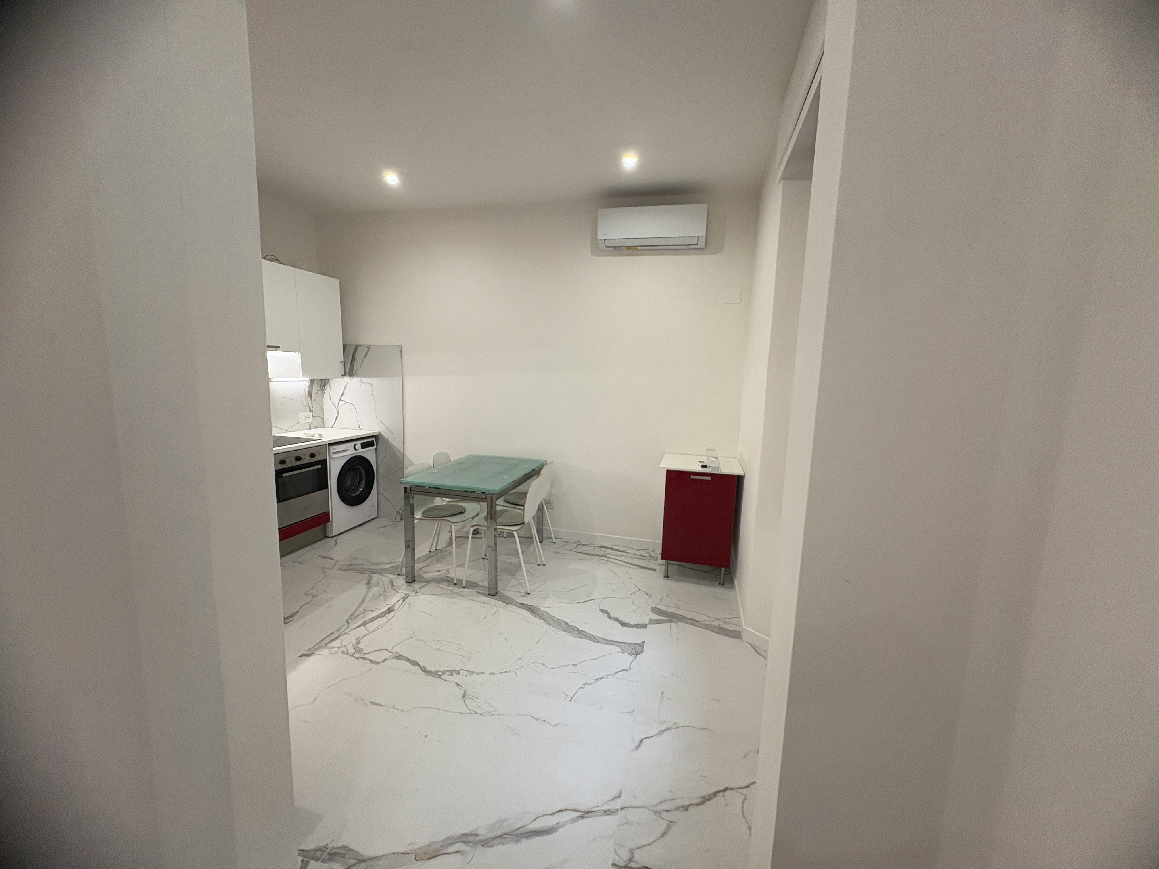 Single room Florence, 1 bed, 21m² — photo 4