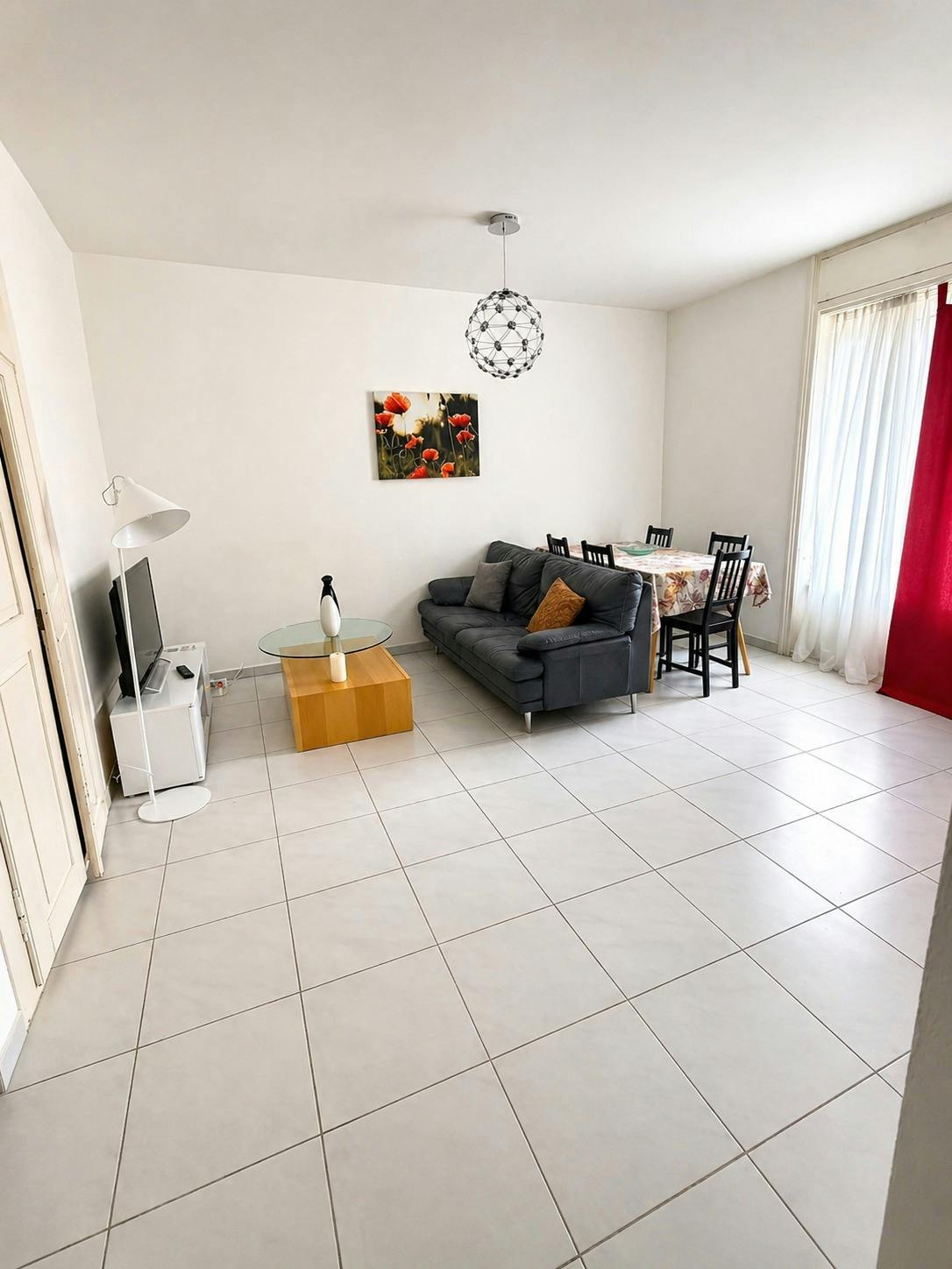 Wohnung zu mieten für 3.165 CHF pro Monat in Zürich, Austrasse