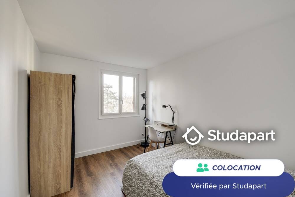 Приватна кімната за оренду для 660 EUR на місяць у Poissy, Rue des Acacias