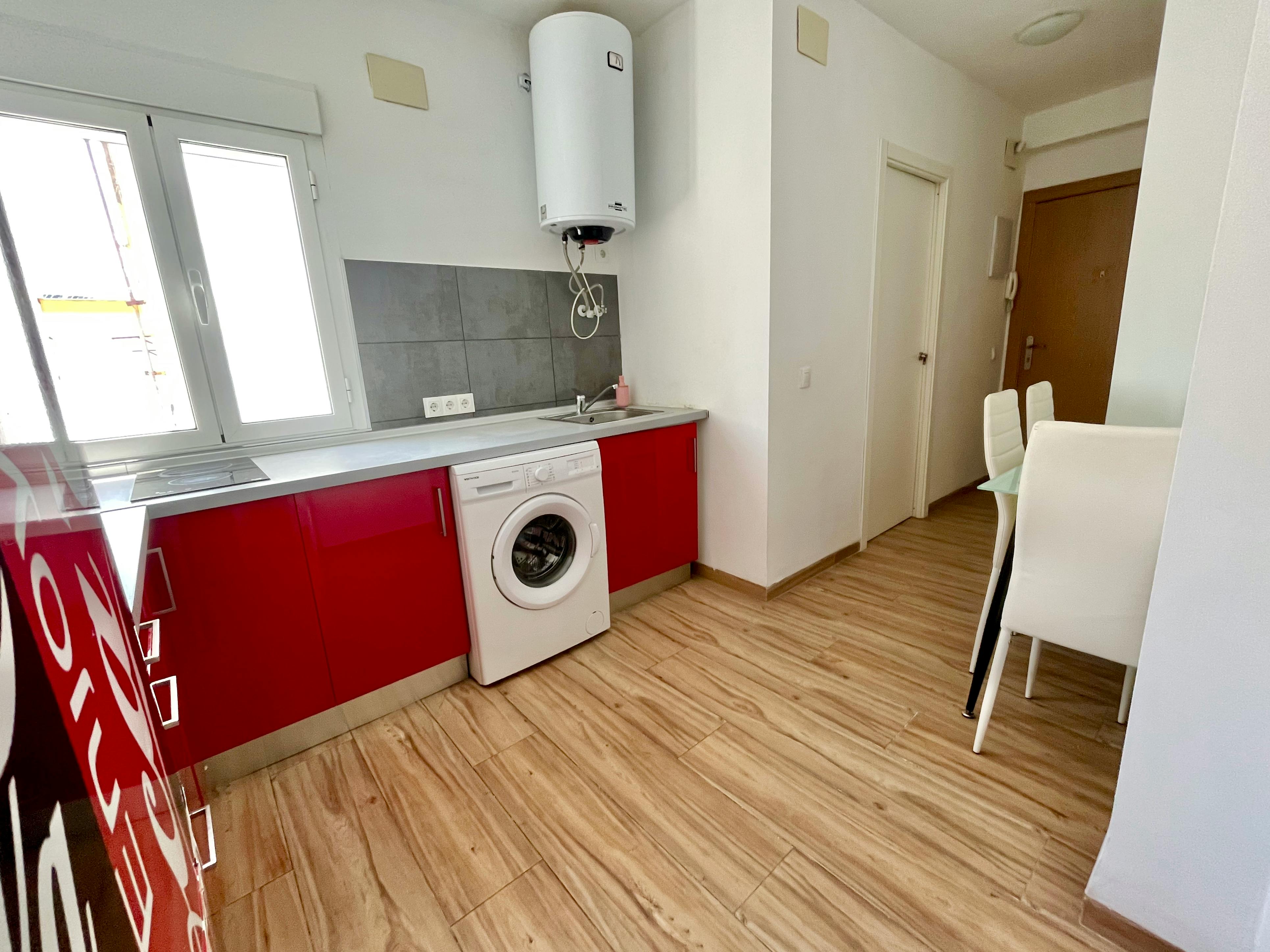 Single room Sevilla, 1 bed, 9m² — photo 2