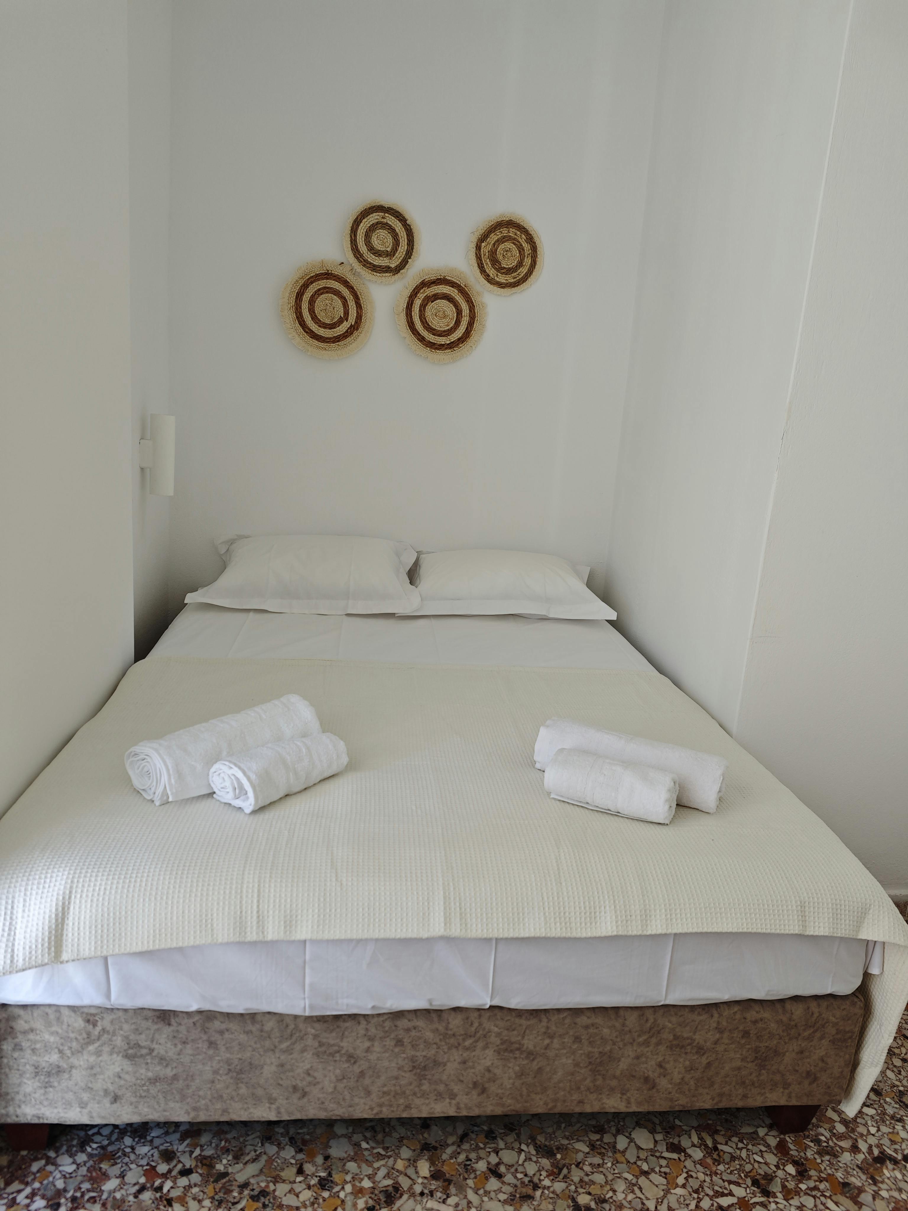 Apartment for rent for €1,200 per month in Koropí, Evaggelou Georgaki