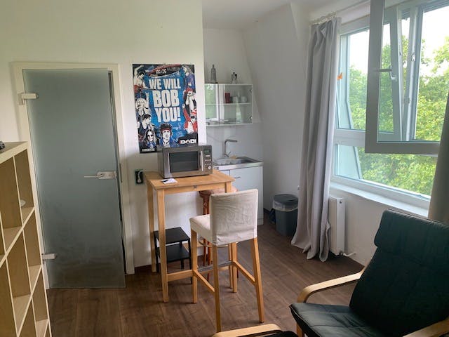 Mieszkanie do wynajęcia za 885 € miesięcznie w mieście Frankfurt am Main, Habsburgerallee