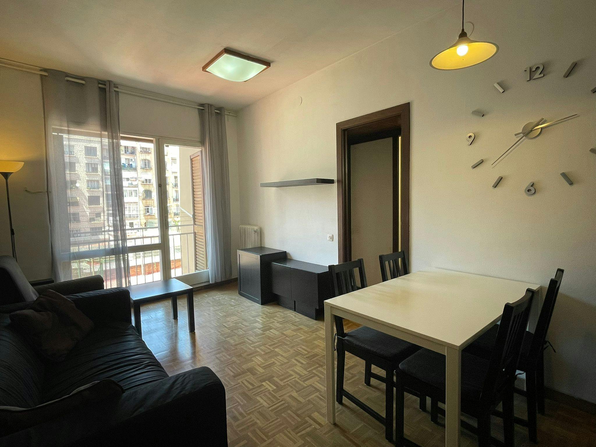 Carrer de València, Barcelona preview