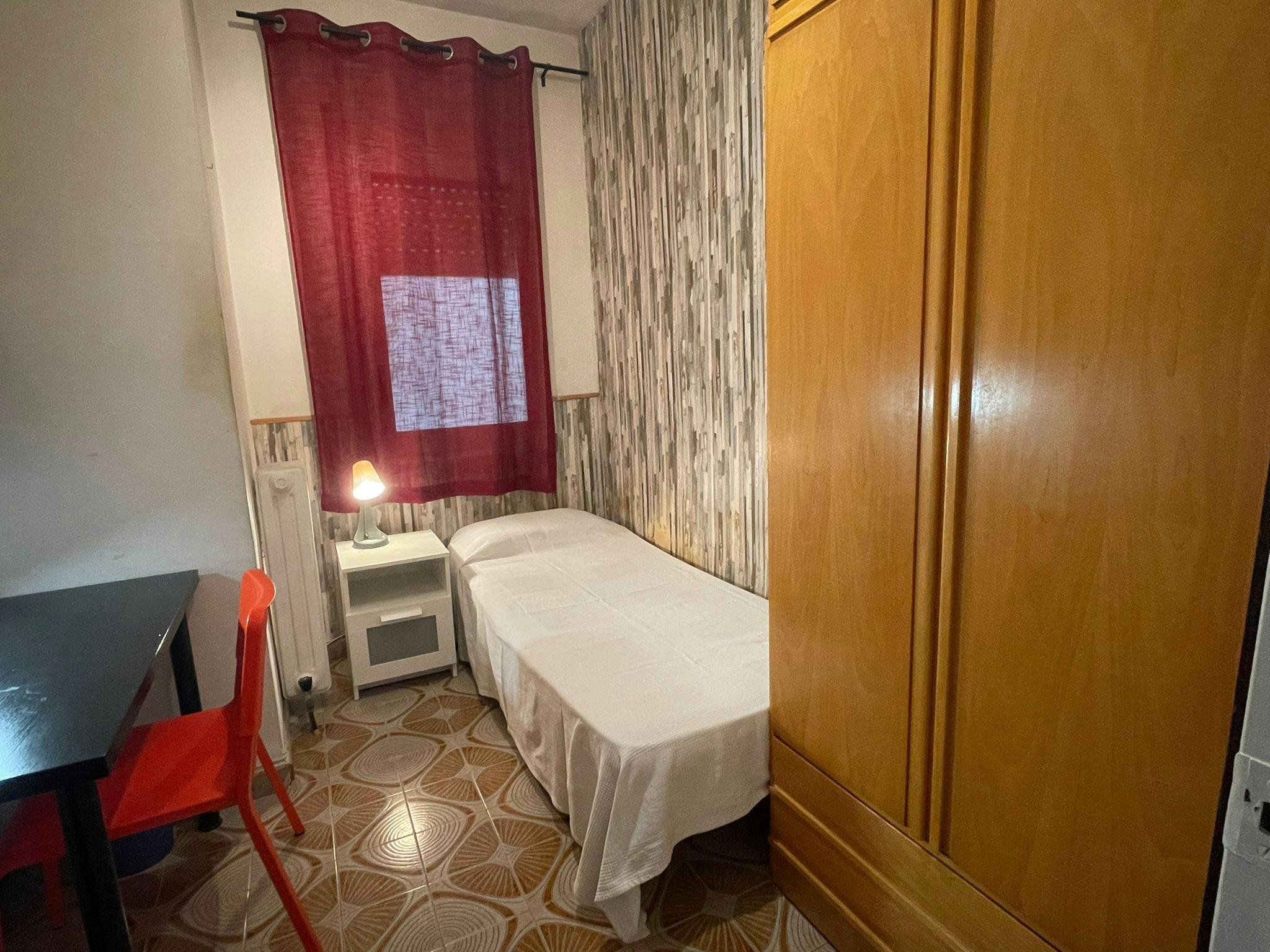 Carrer de València, Barcelona preview