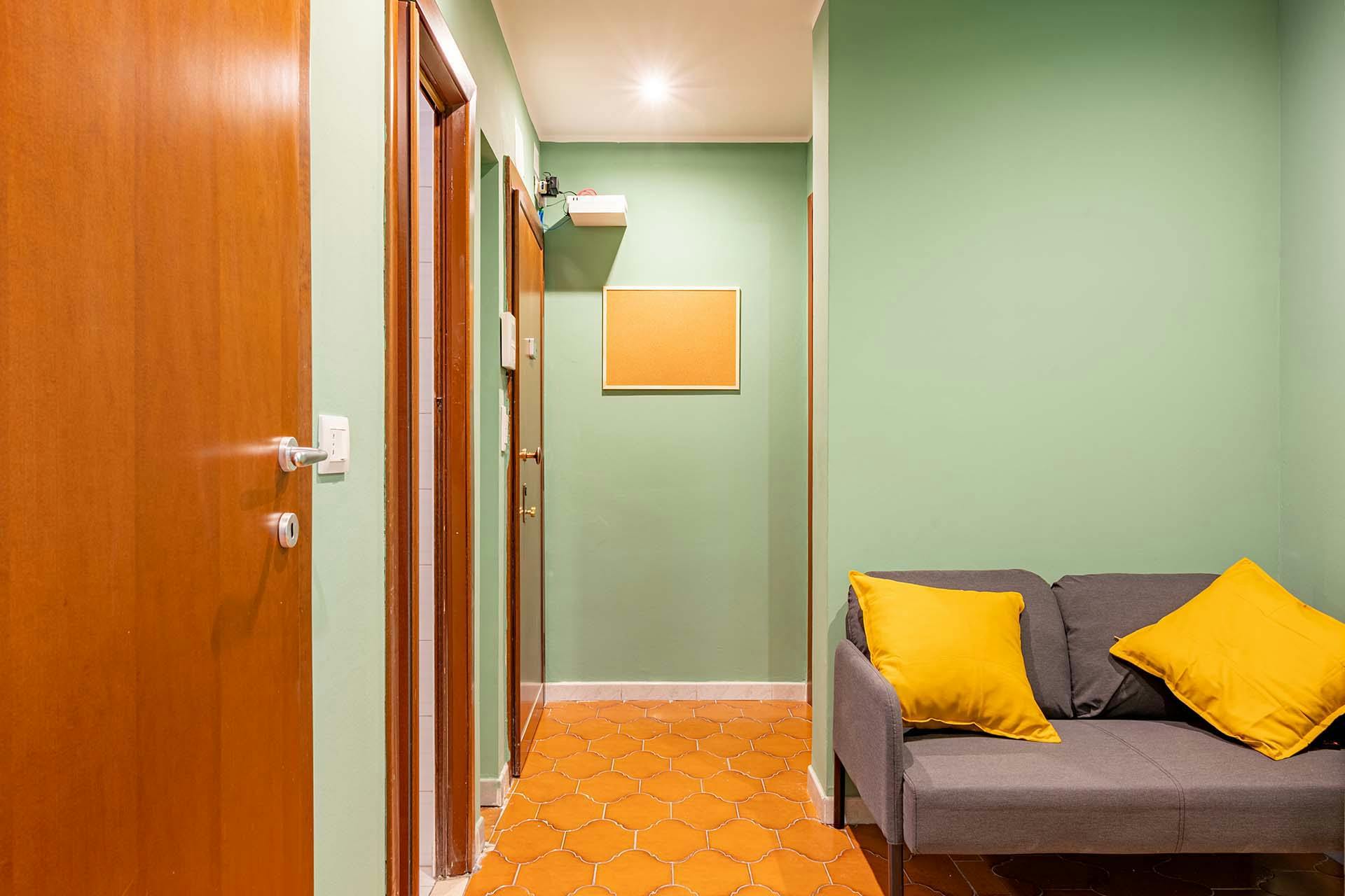 Double room Milan, 1 bed, 16m² — photo 4