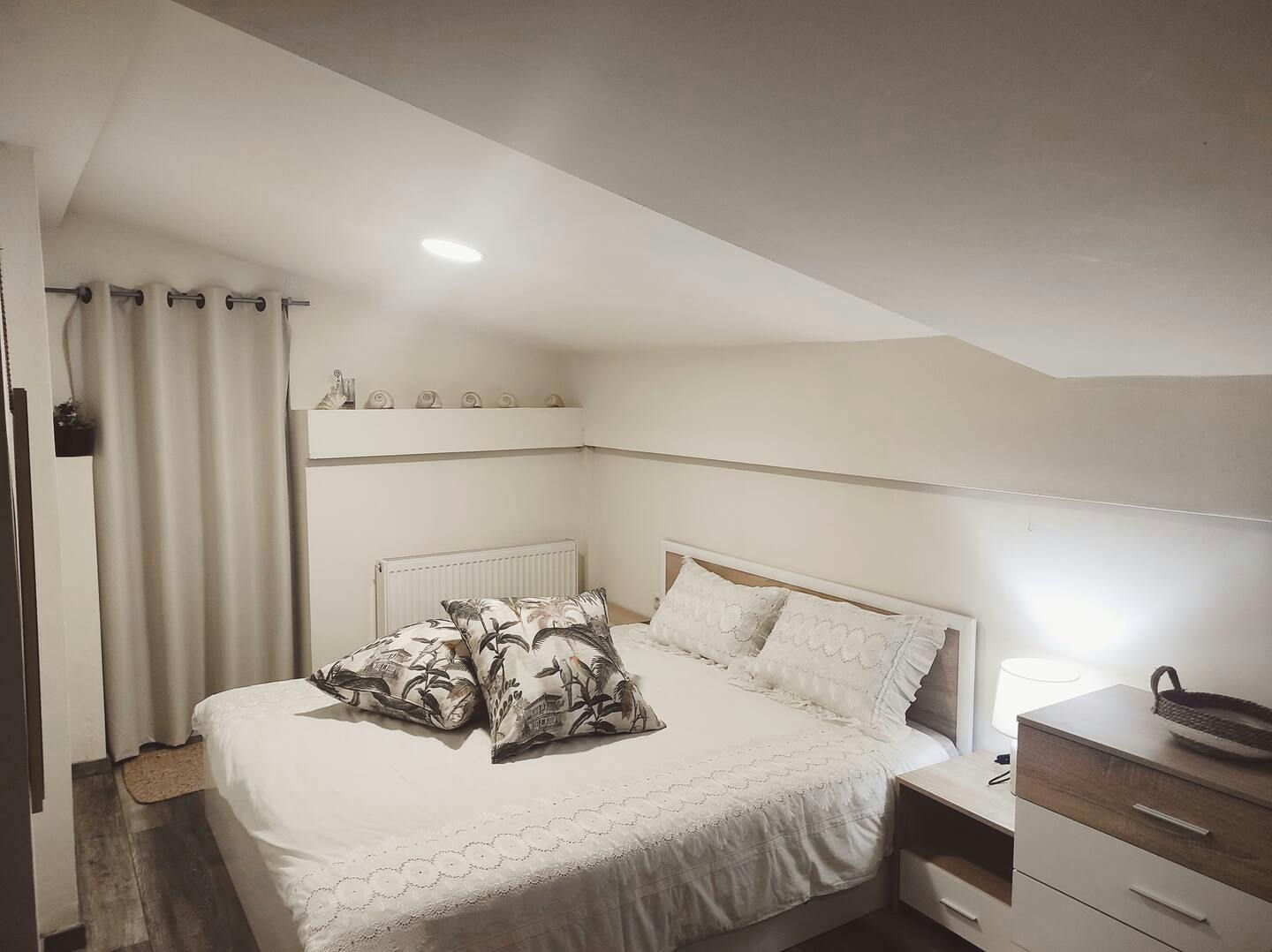 Apartament de închiriat pentru 900 EUR pe lună în Stavroúpoli, Manou Loizou