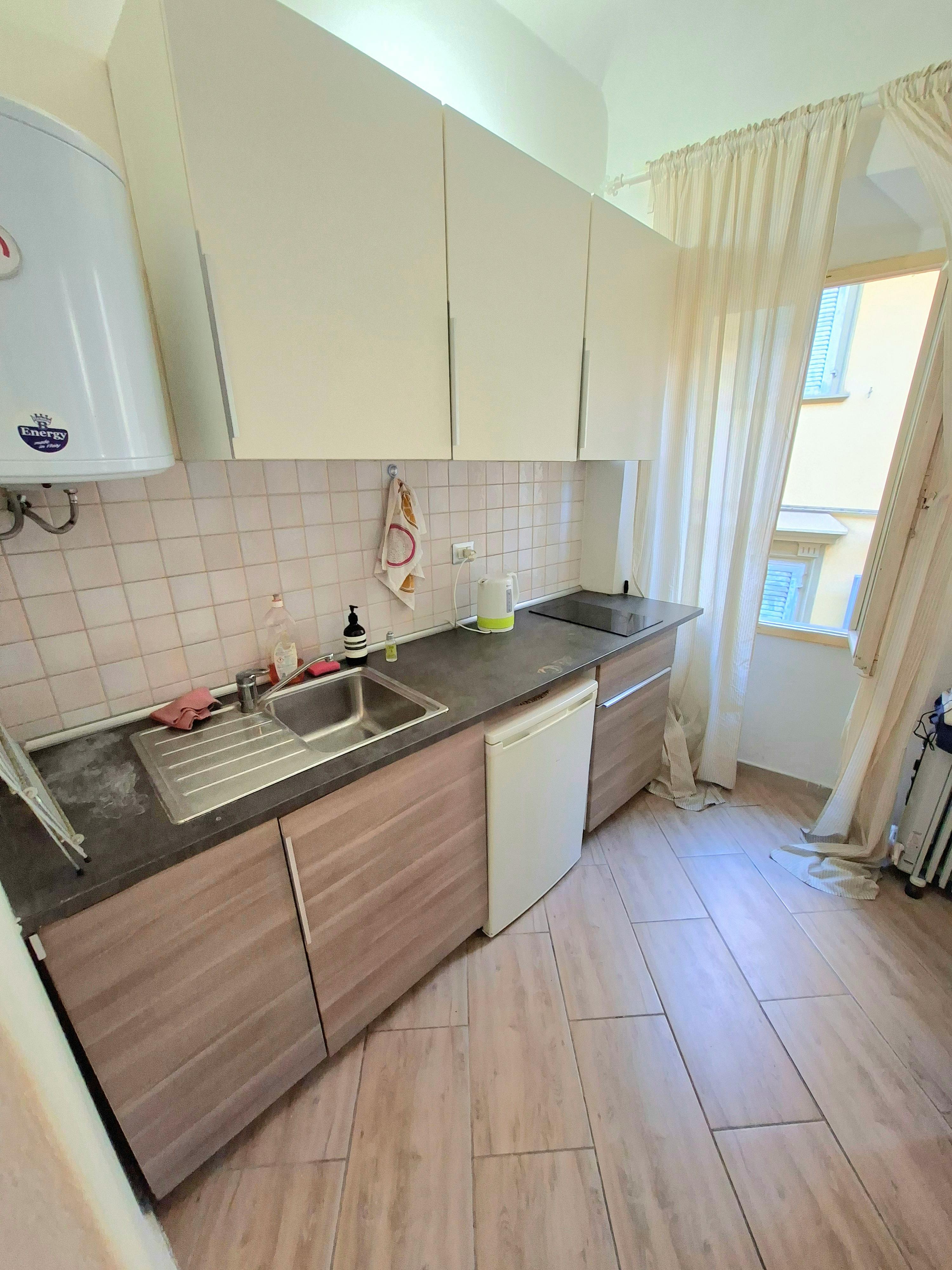 Studio for rent for €750 per month in Florence, Via Benedetta