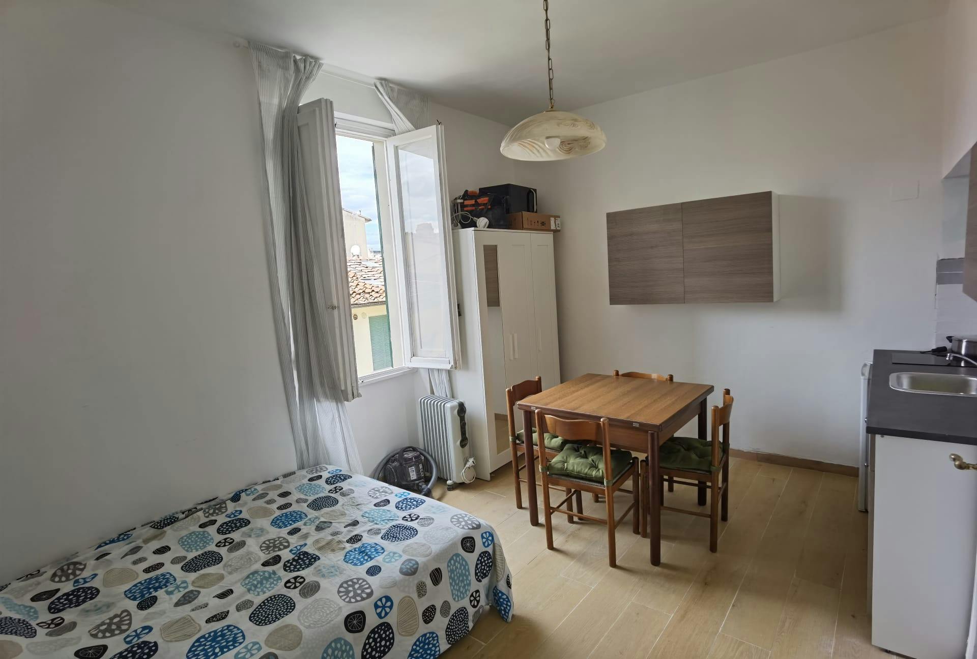 Etta att hyra för 750 € i månaden i Florence, Via Cittadella