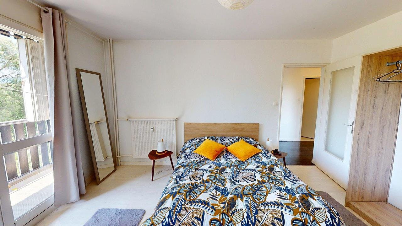 Avenue Marie Reynoard, Grenoble preview