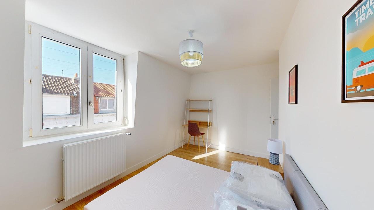 Single room Lille, 1 bed, 11m² — photo 4