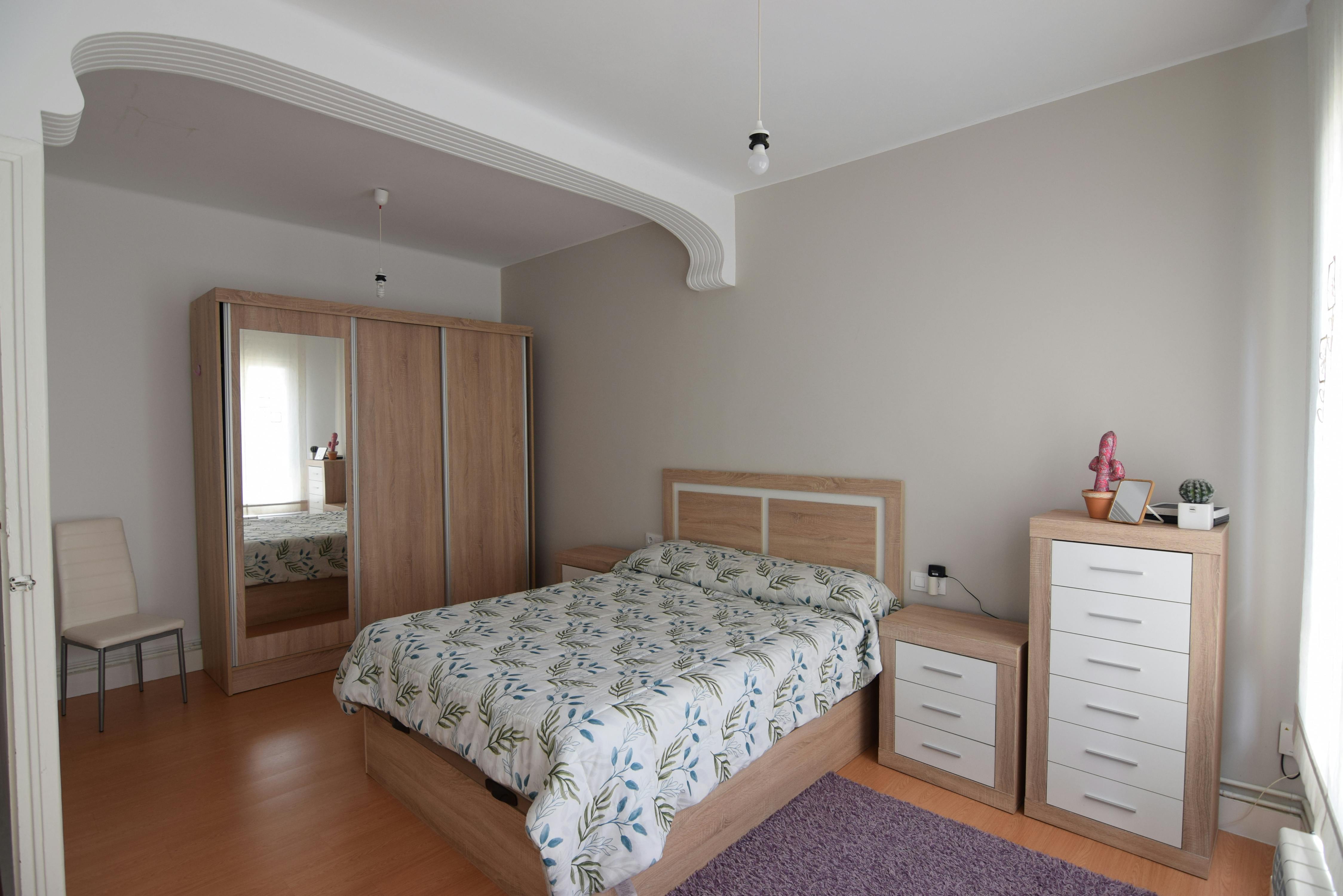Appartement à louer pour 900 €/mois à Lugo, Rúa San Froilán