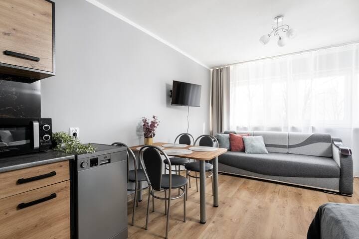 Studio for rent for PLN 6,954 per month in Warsaw, Władysława Broniewskiego