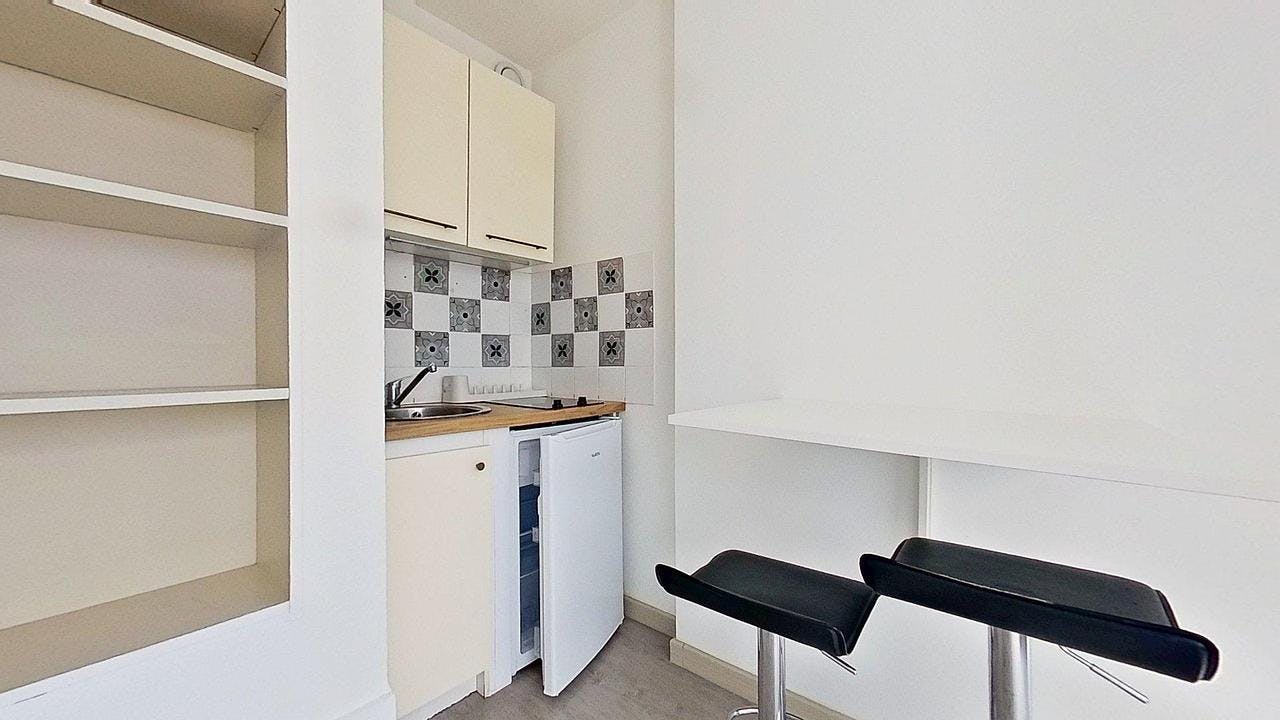 Apartment Strasbourg, 1 bed, 12m² — photo 6