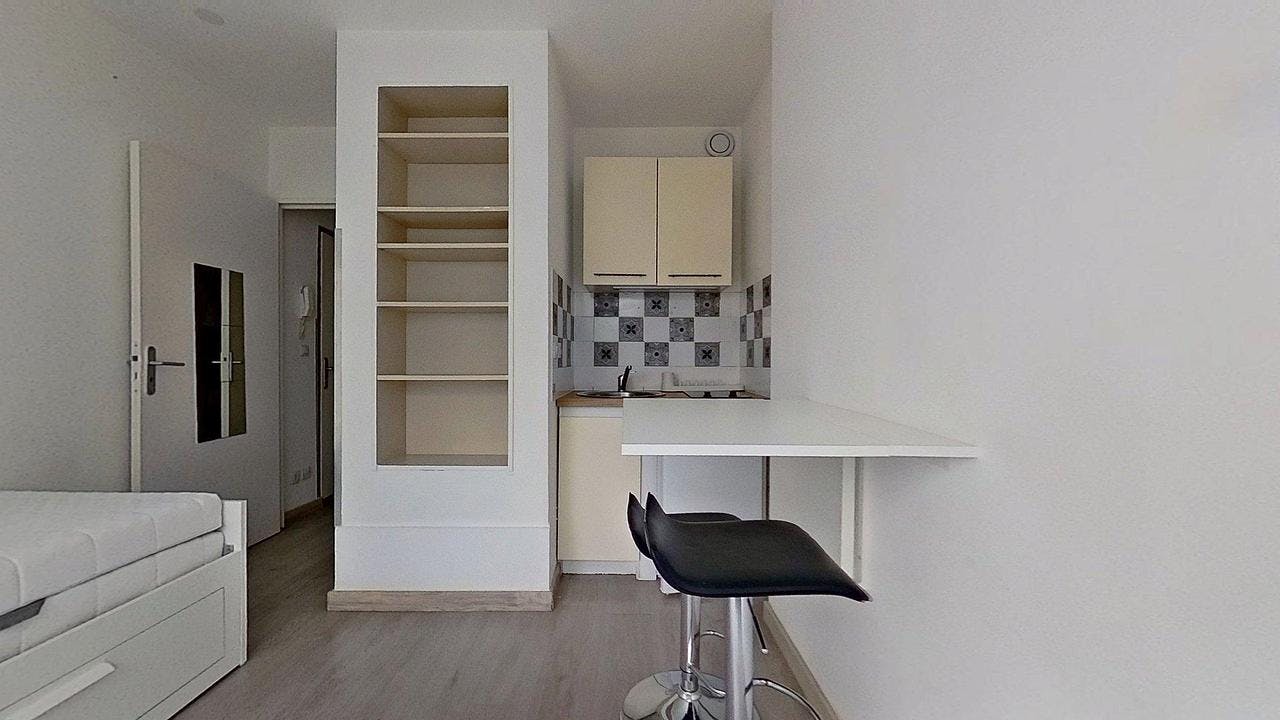 Apartment Strasbourg, 1 bed, 12m² — photo 7