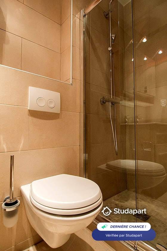 Apartment for rent for €990 per month in Neuilly-sur-Seine, Rue Parmentier