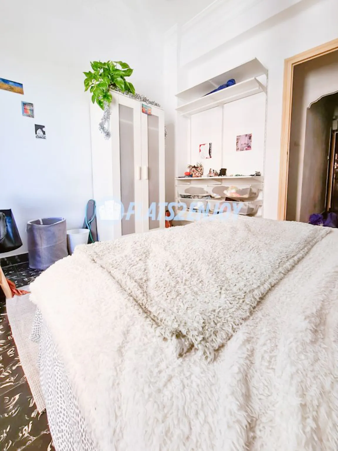 Carrer del Pintor Gisbert, Valencia preview