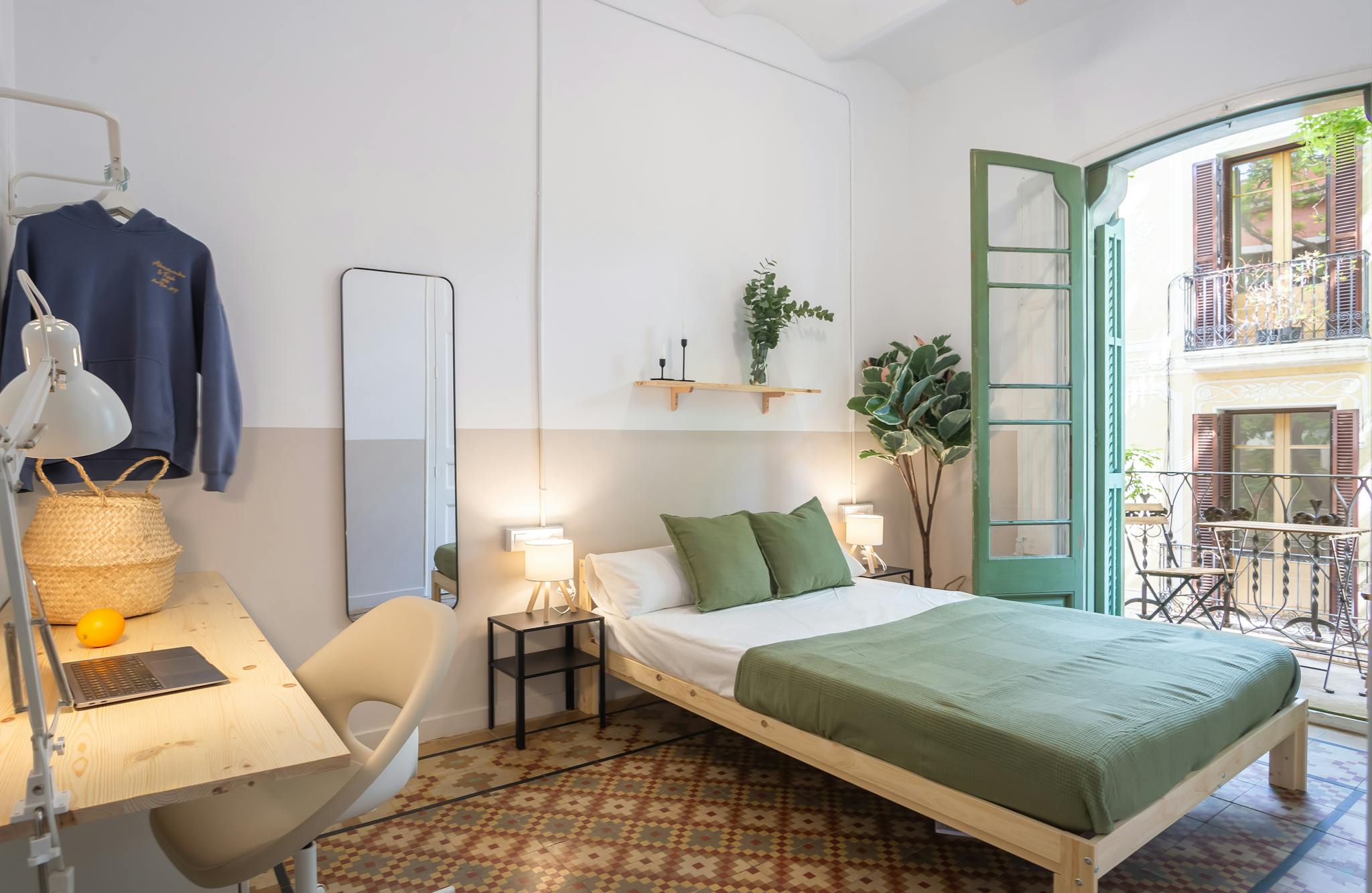 Carrer de Pons i Gallarza, Barcelona preview