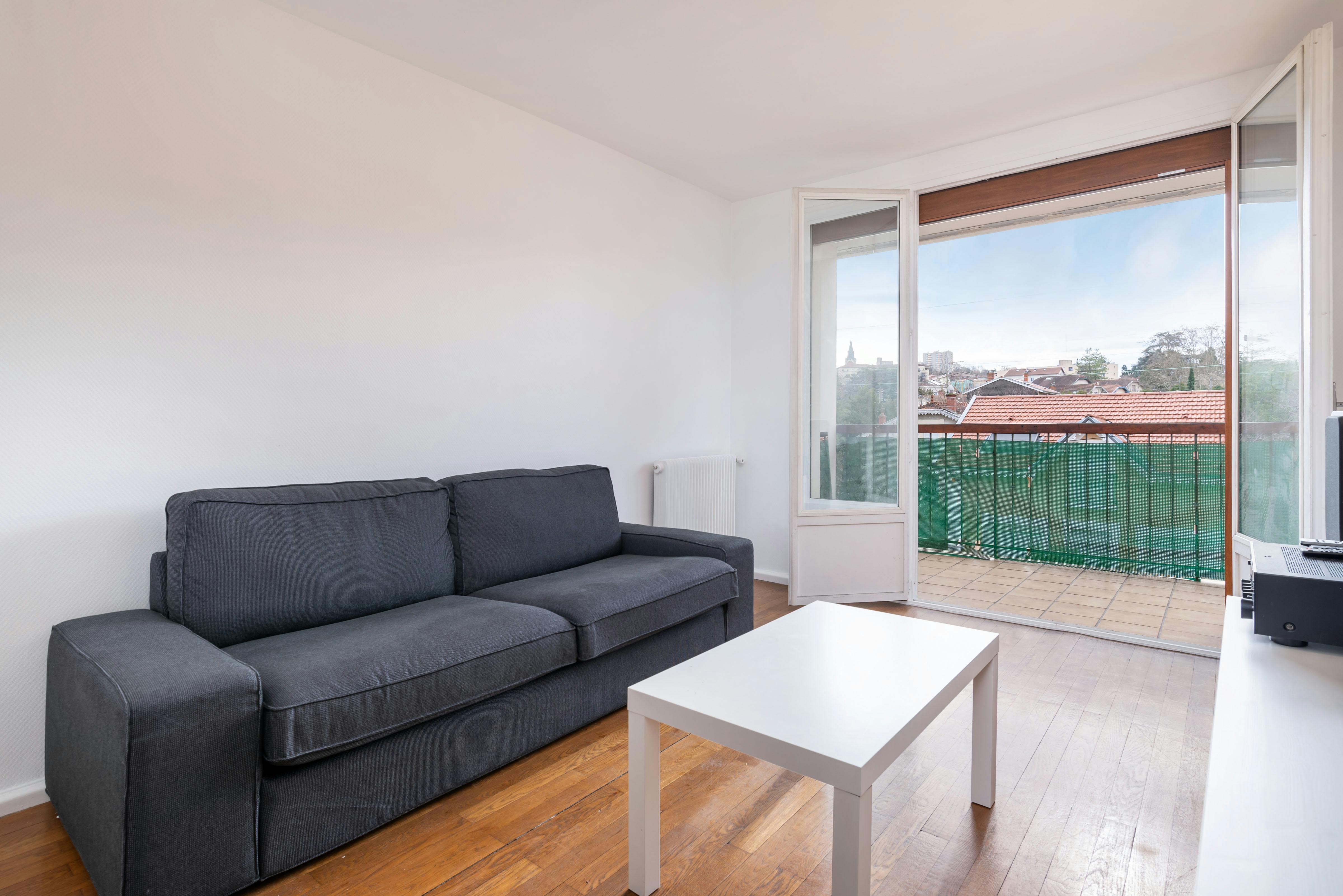 Apartamento para alugar por € 1.740 por mês em Oullins-Pierre-Bénite, Rue de la Bussière