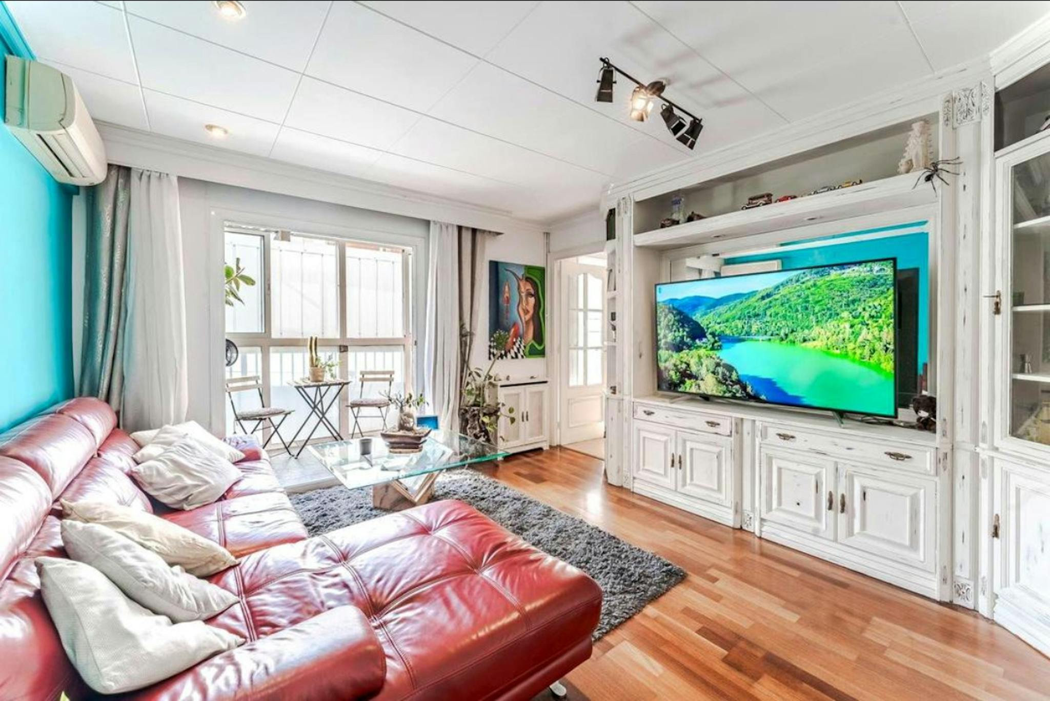 Carrer Mas, L'Hospitalet de Llobregat preview