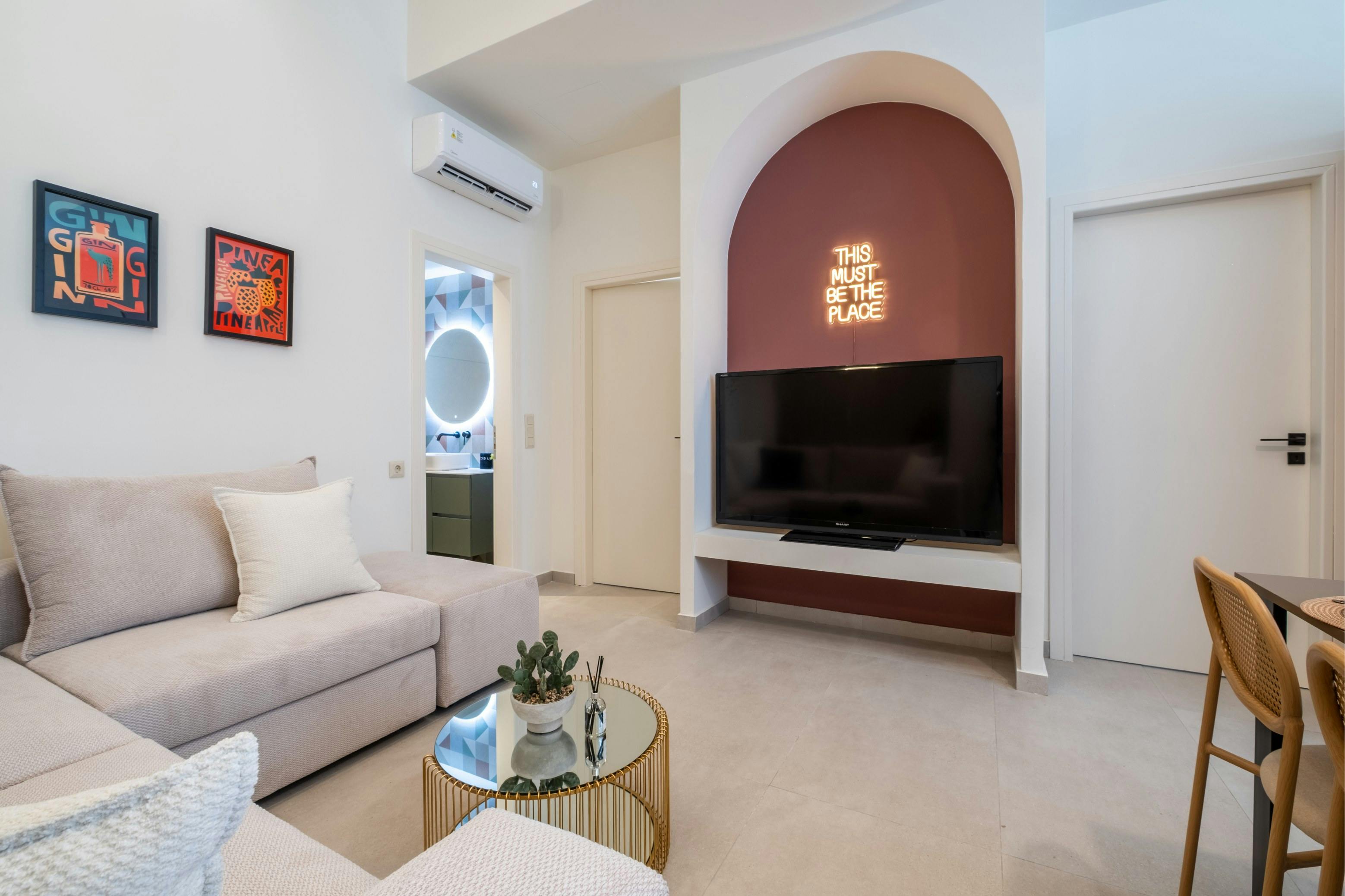 Appartement à louer pour 990 €/mois à Pireas, Neorion