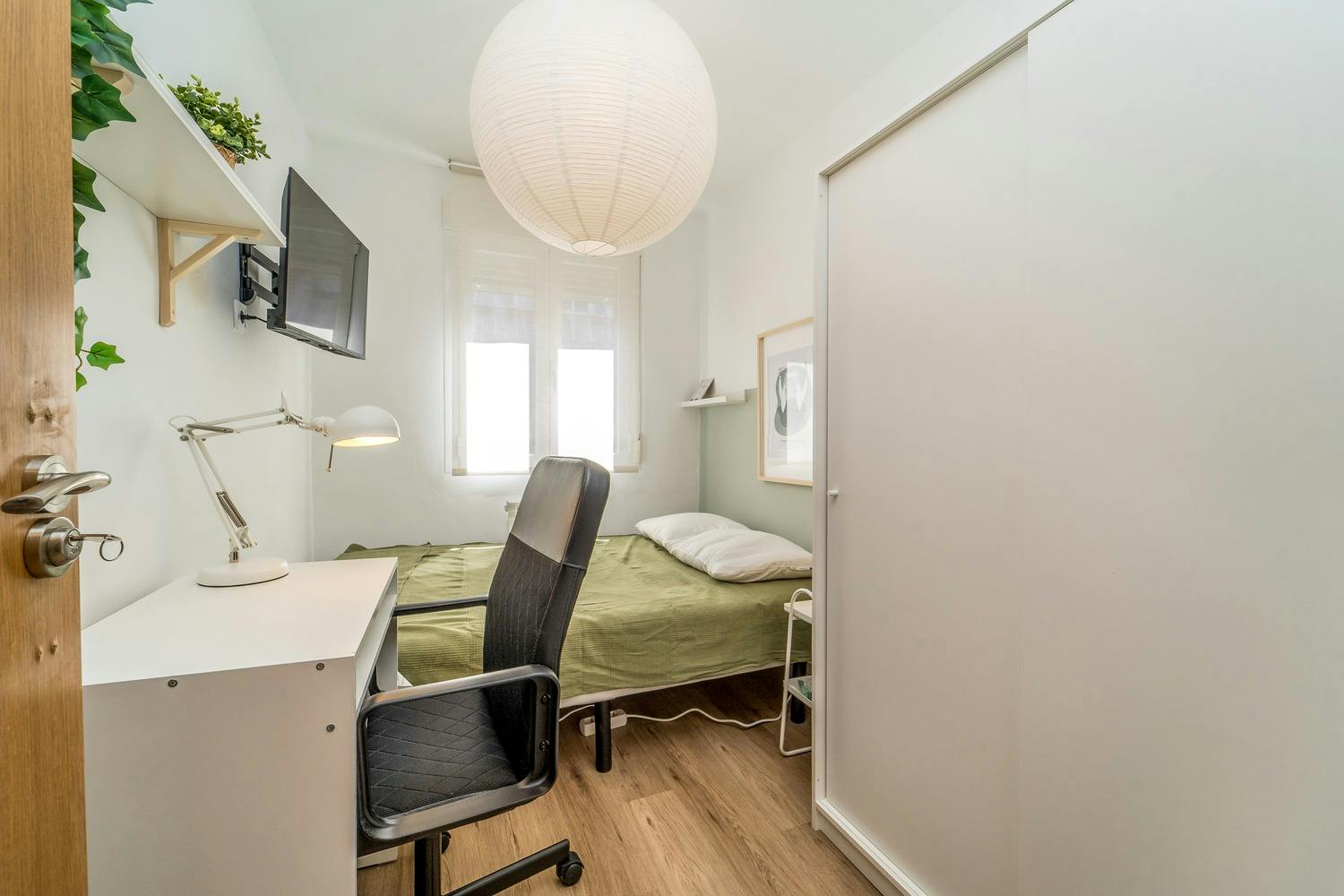 Habitación privada en alquiler por 305 € al mes en Valladolid, Calle de Casasola