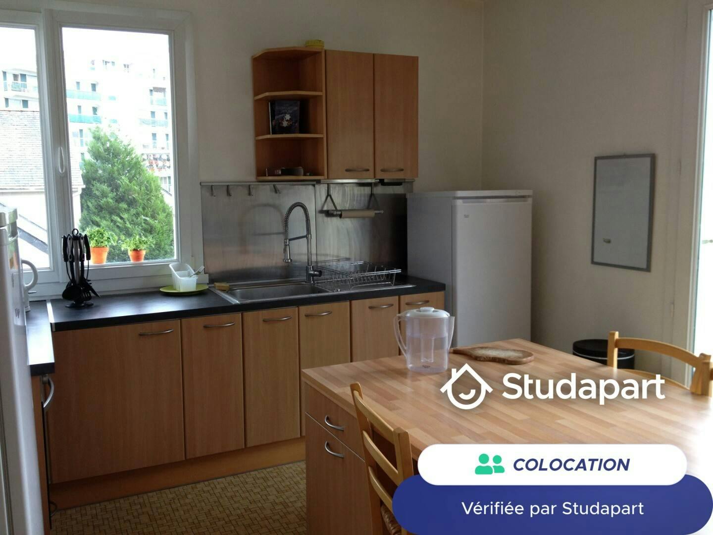 Private room for rent for €400 per month in Angers, Rue de Touraine