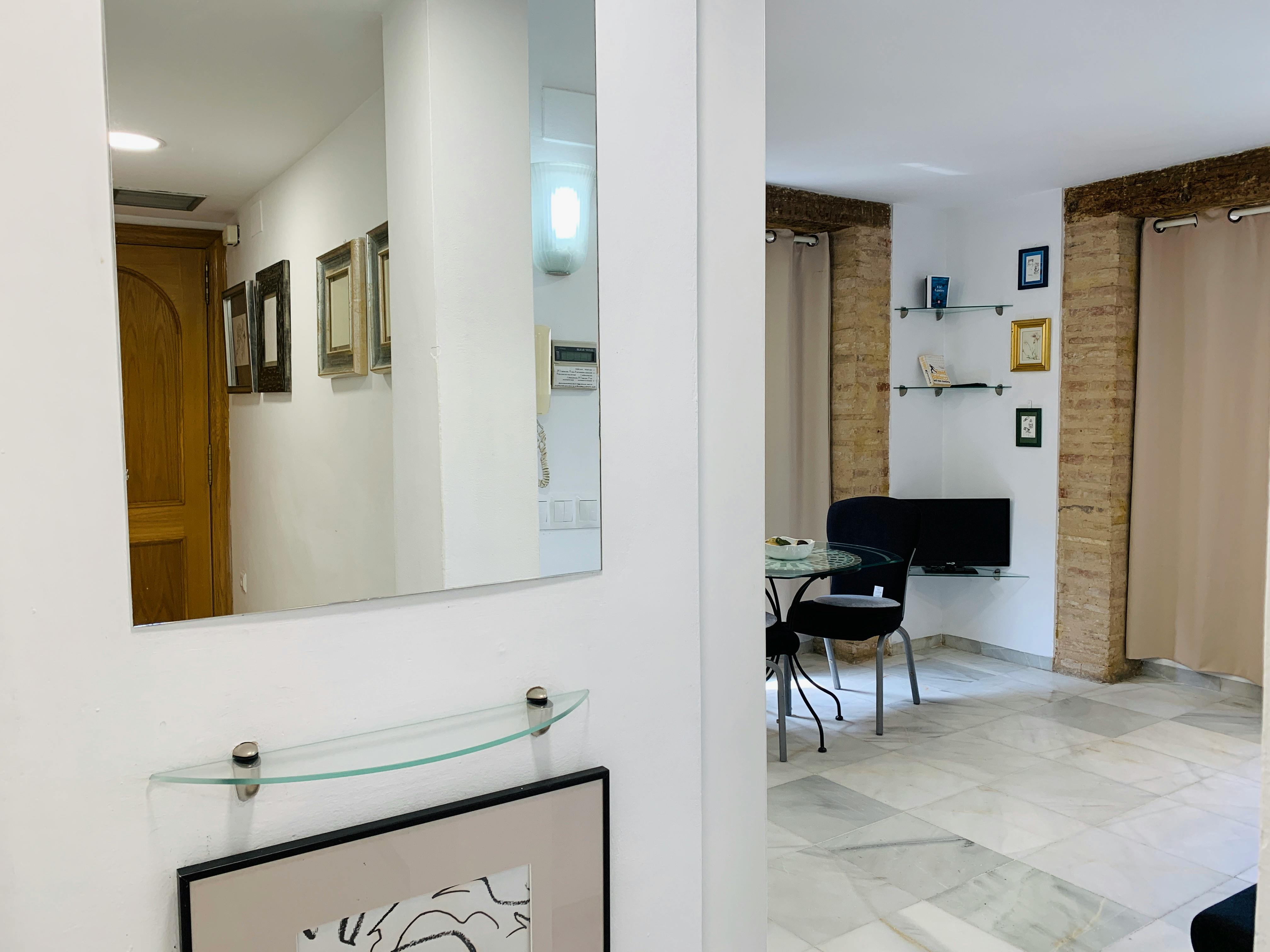 Apartment Valencia, 1 bed — photo 1