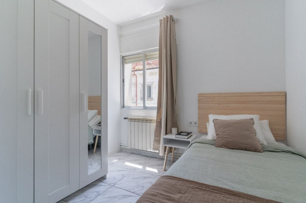 私人房间 正在以 €550 的月租出租，其位于 Madrid, Avenida de San Luis