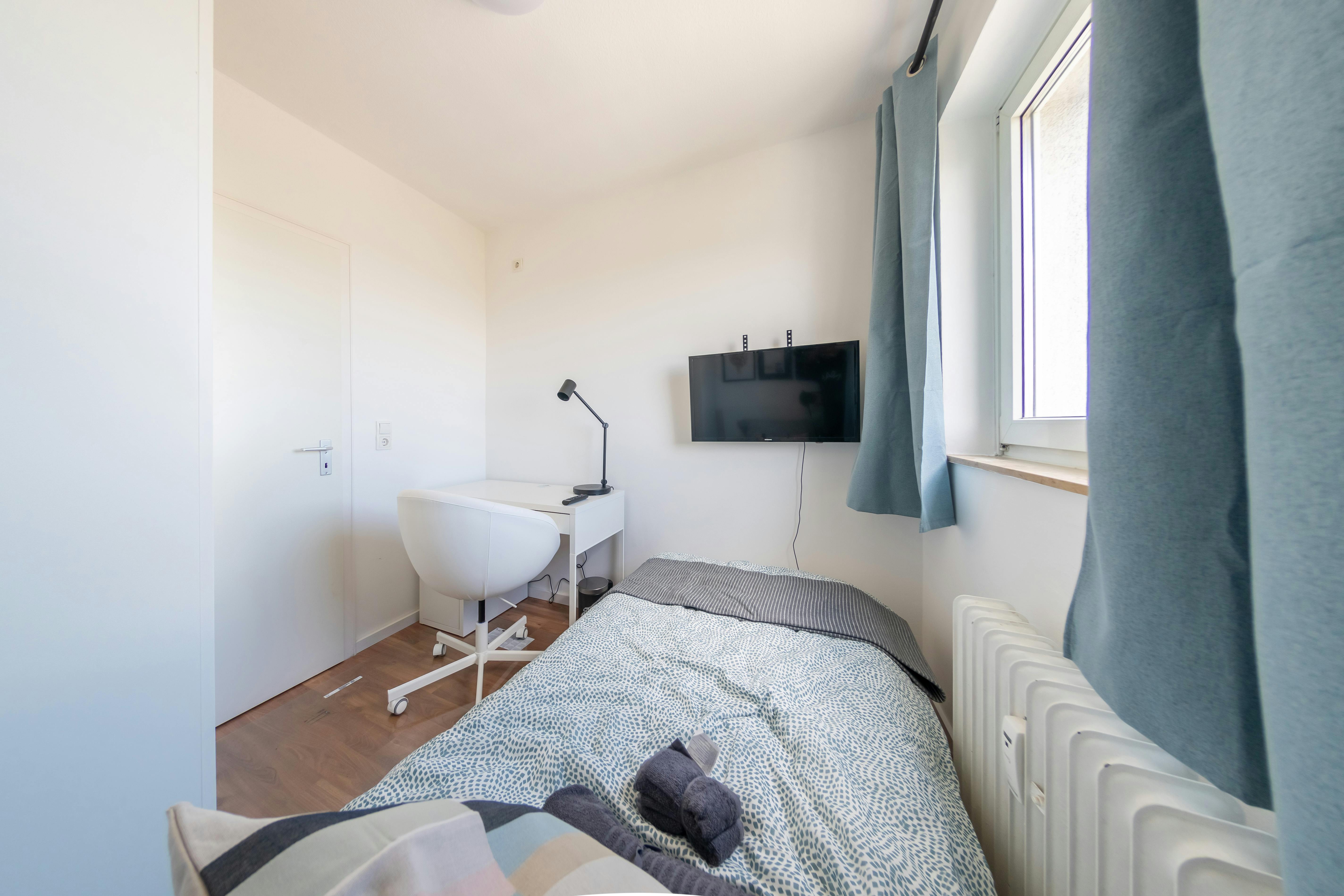 Private room for rent on Schönbornstraße, Frankfurt am Main - Widok 3
