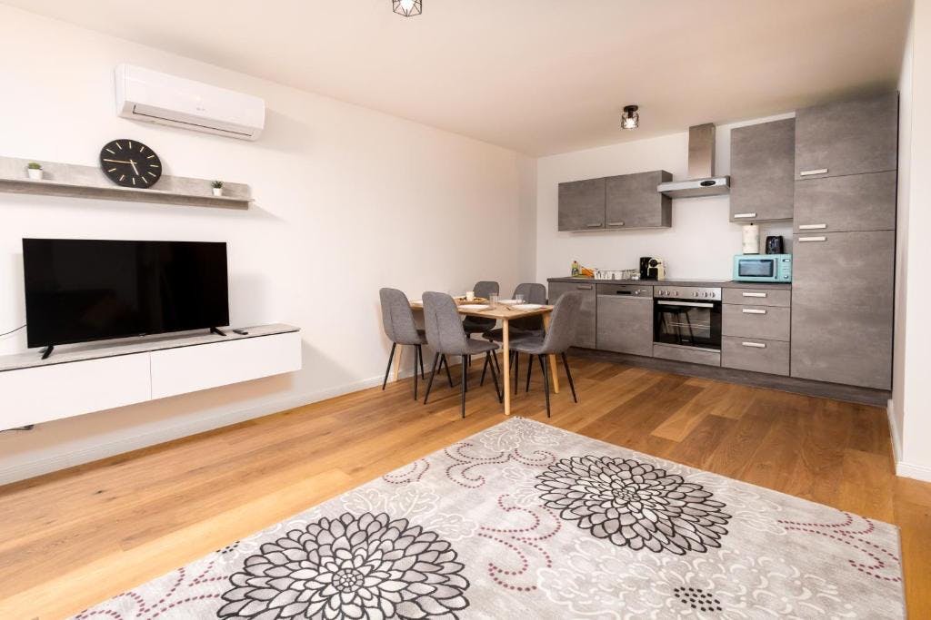 Apartment for rent for €2,500 per month in Vienna, Afrikanergasse